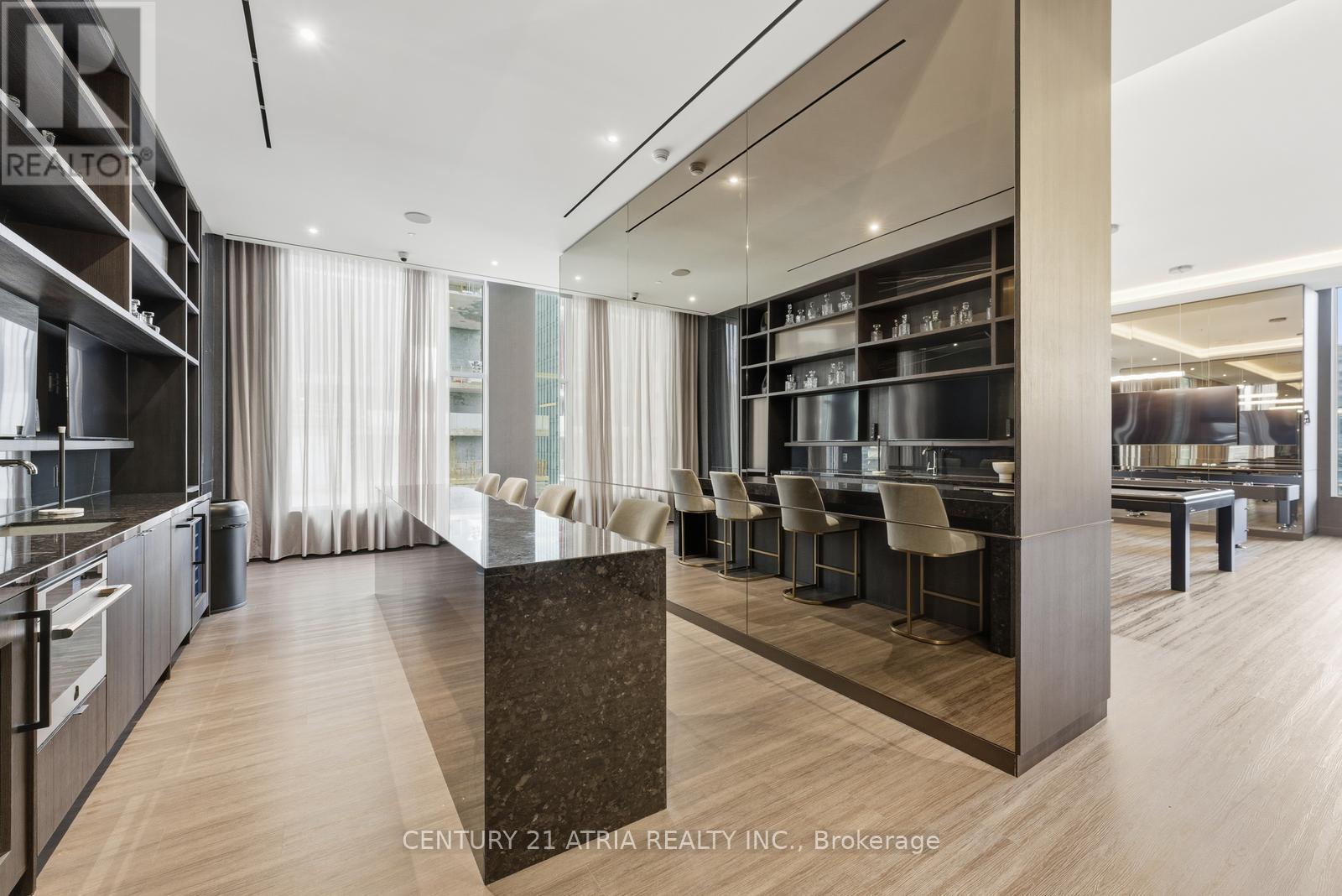 6209 - 11 Yorkville Avenue, Toronto (annex), Ontario