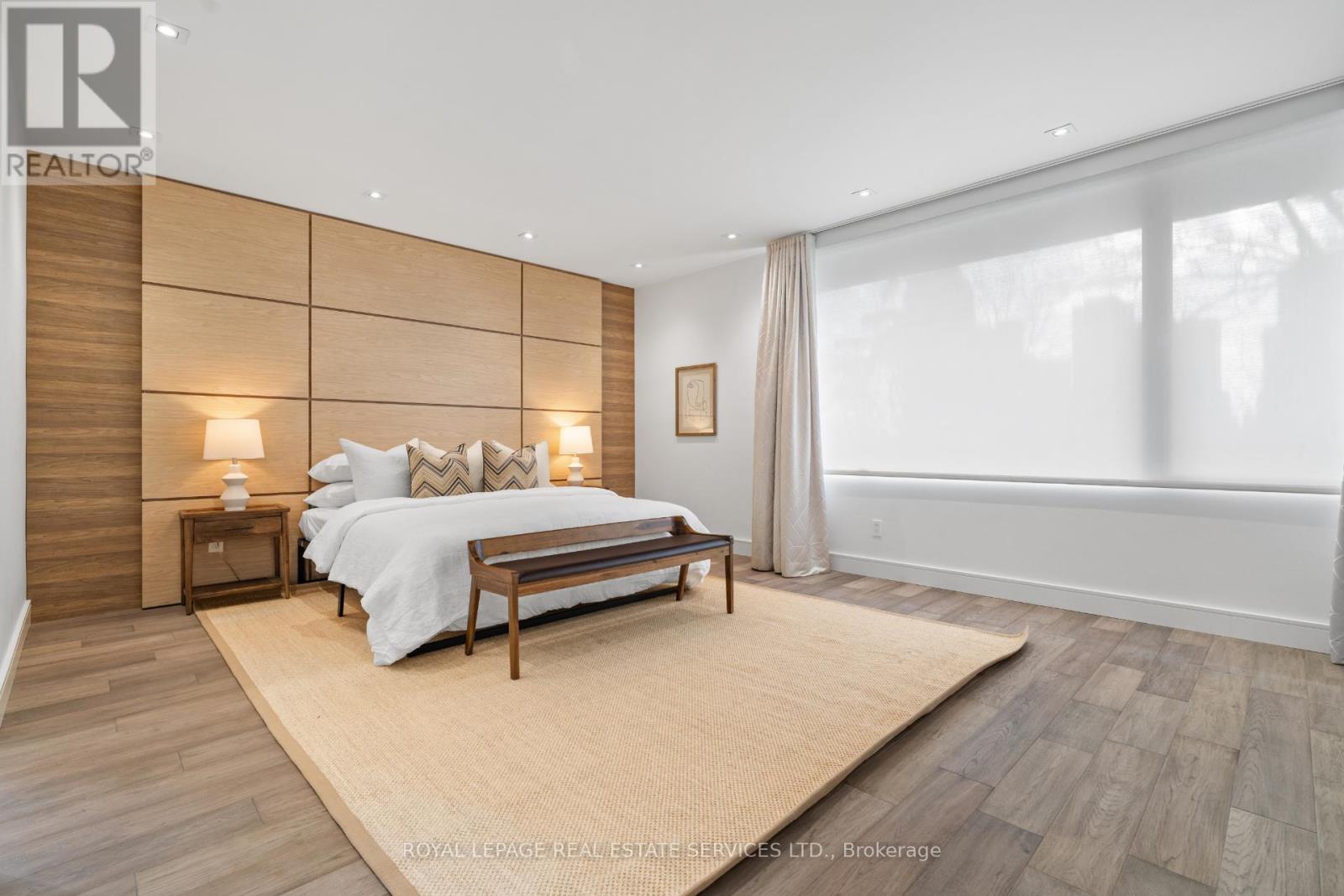 96 Montgomery Road, Toronto (kingsway South), Ontario