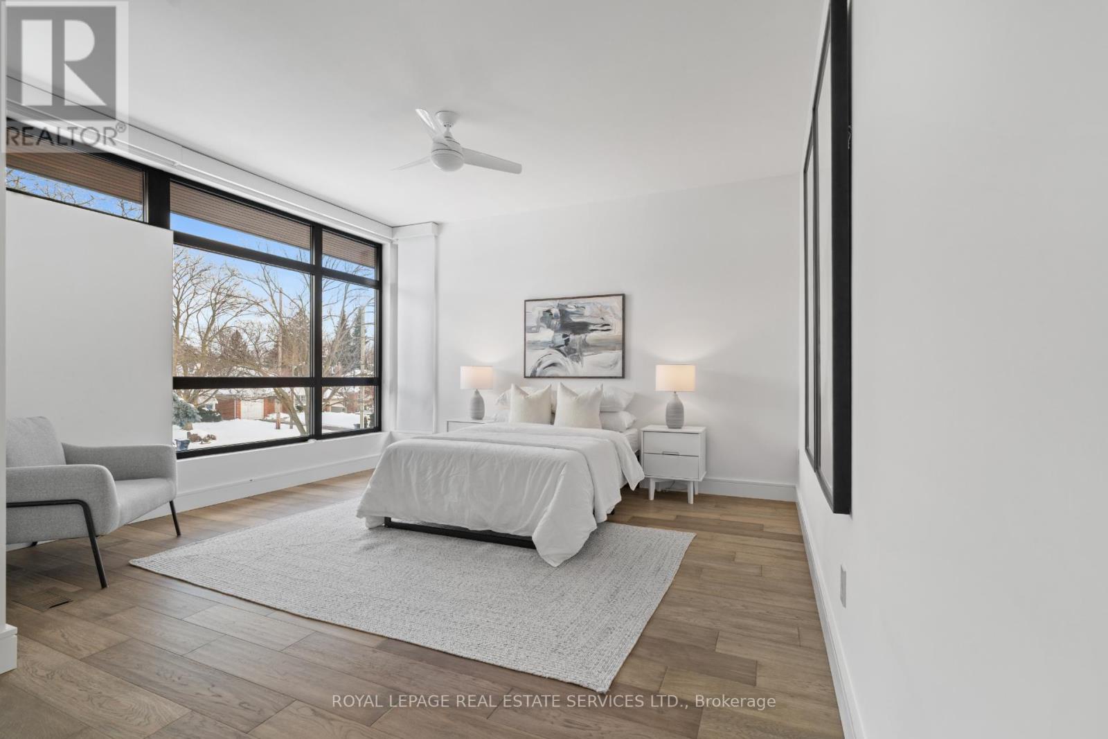 96 Montgomery Road, Toronto (kingsway South), Ontario