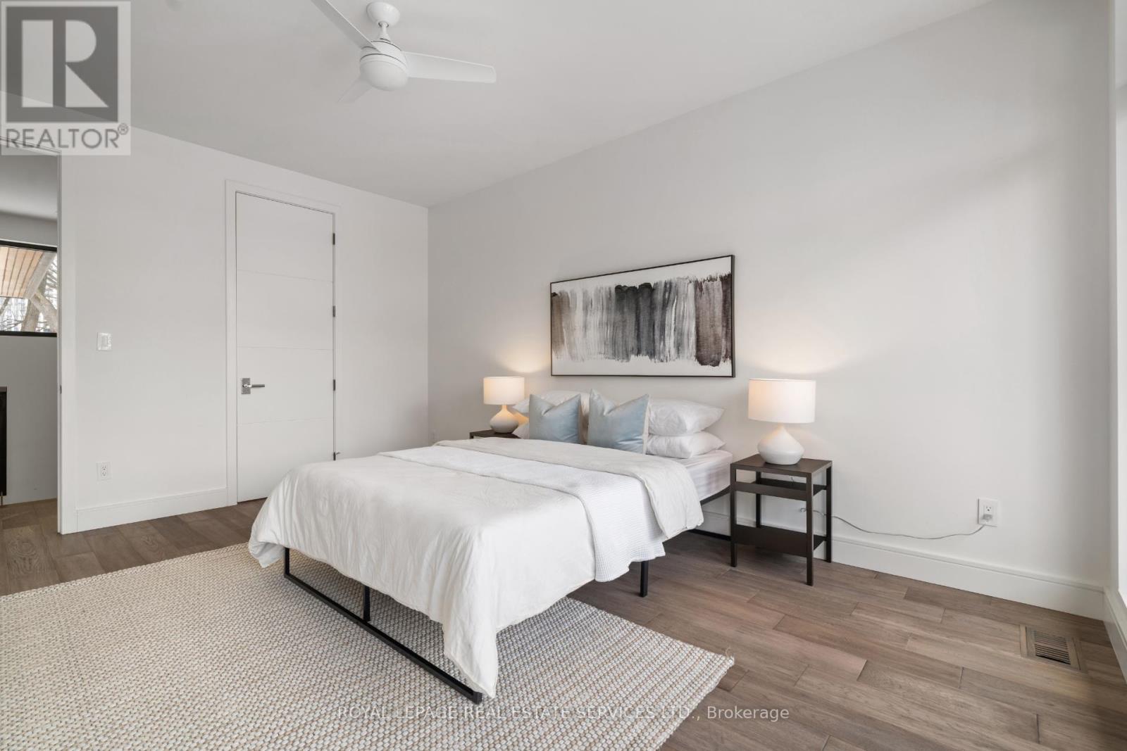 96 Montgomery Road, Toronto (kingsway South), Ontario