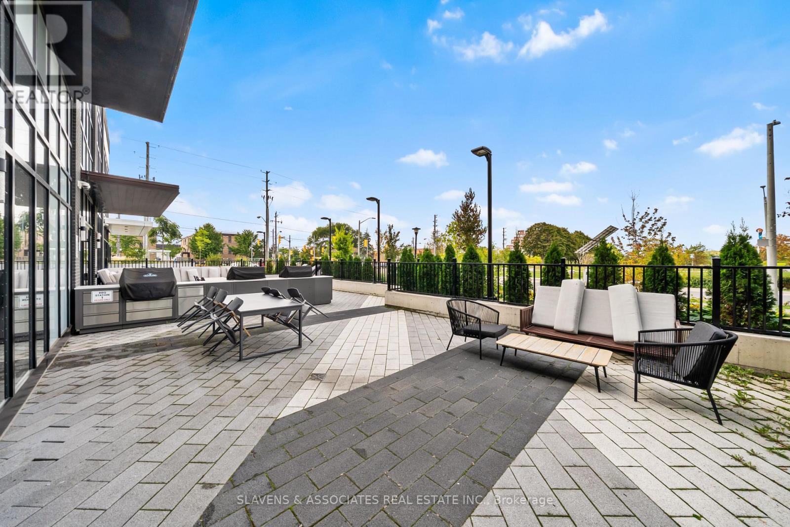 720 - 60 George Butchart Drive, Toronto (downsview-roding-cfb), Ontario