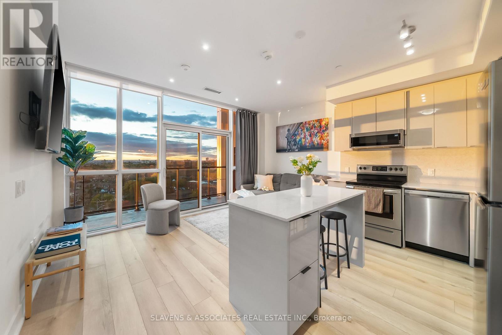 720 - 60 George Butchart Drive, Toronto (downsview-roding-cfb), Ontario