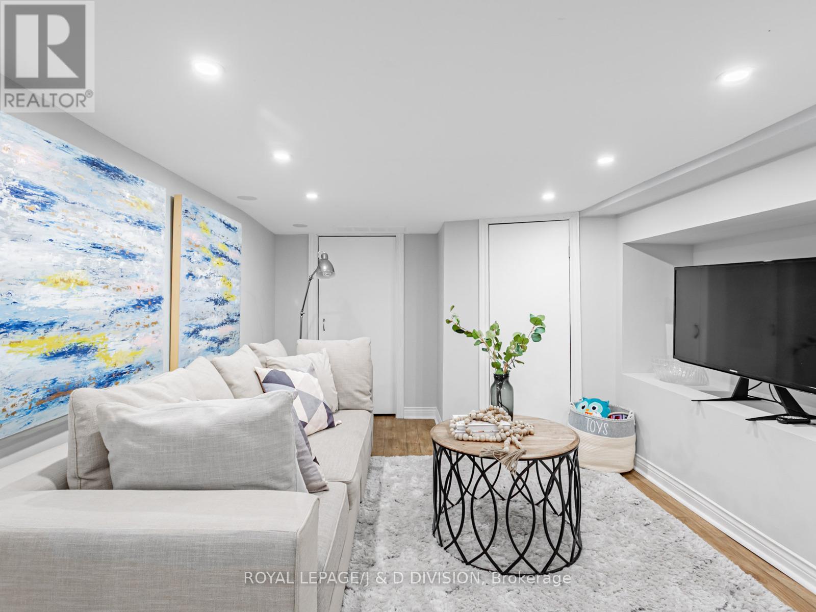 329 Indian Road Crescent, Toronto (junction Area), Ontario