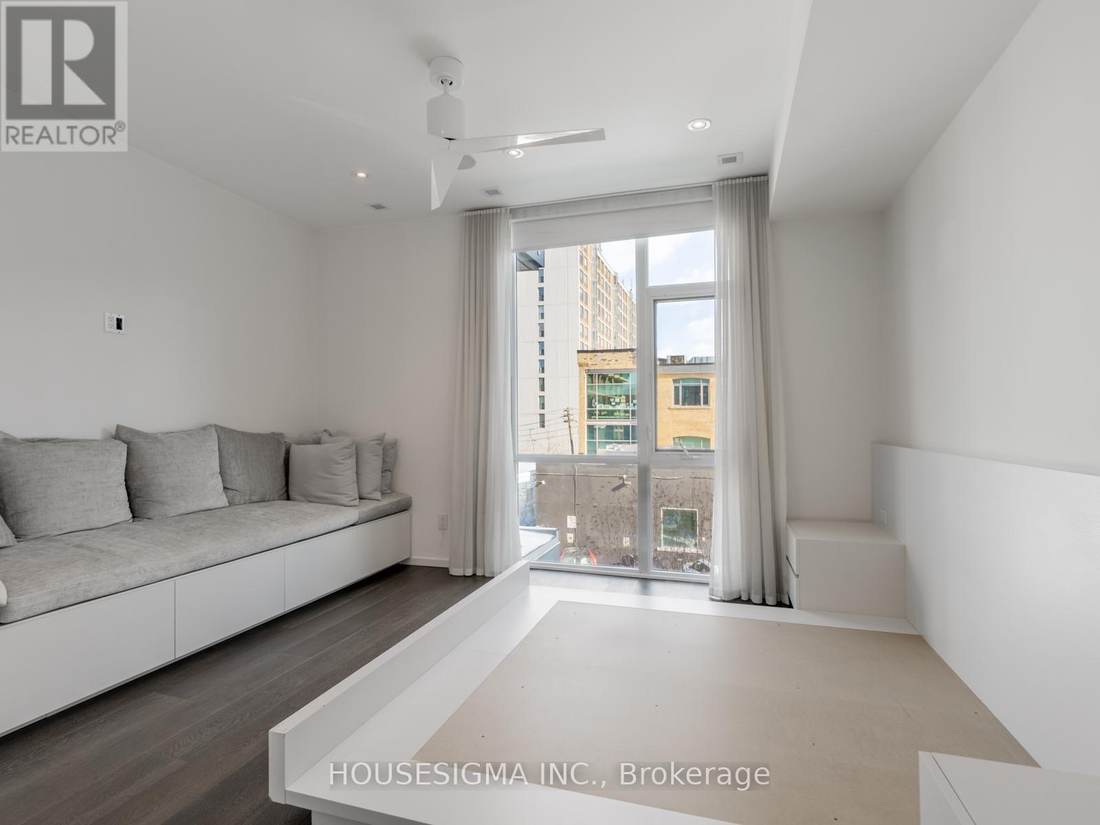 15 - 850 Richmond Street W, Toronto (niagara), Ontario