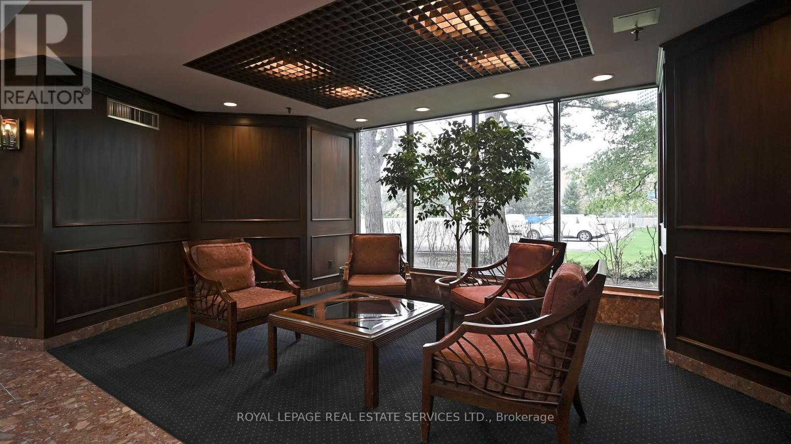 304 - 1300 Islington Avenue, Toronto (islington-city Centre West), Ontario