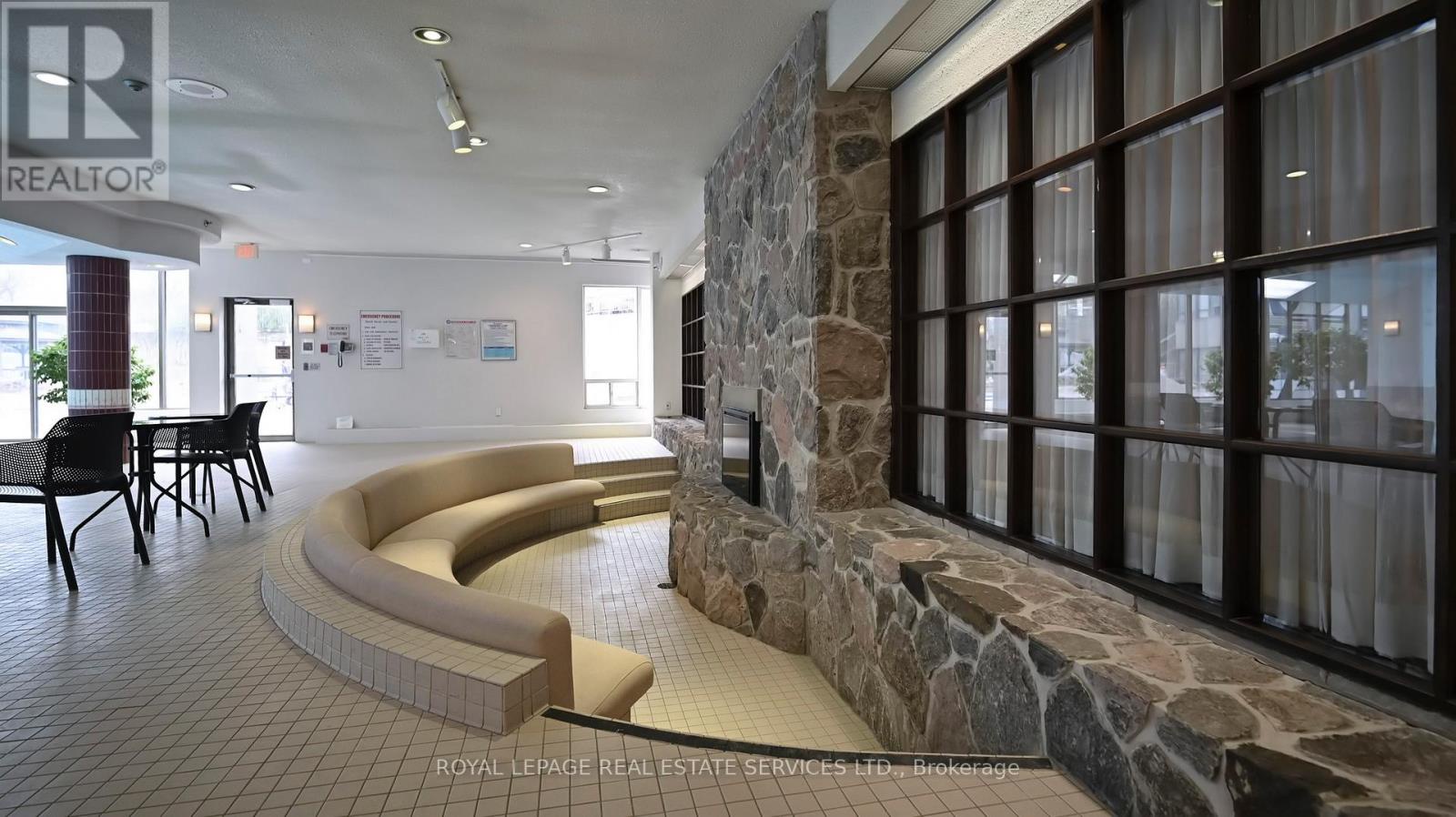 304 - 1300 Islington Avenue, Toronto (islington-city Centre West), Ontario