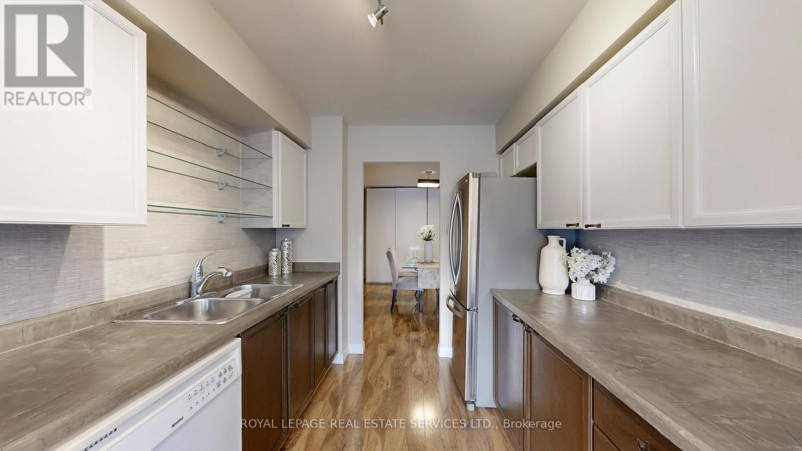 304 - 1300 Islington Avenue, Toronto (islington-city Centre West), Ontario