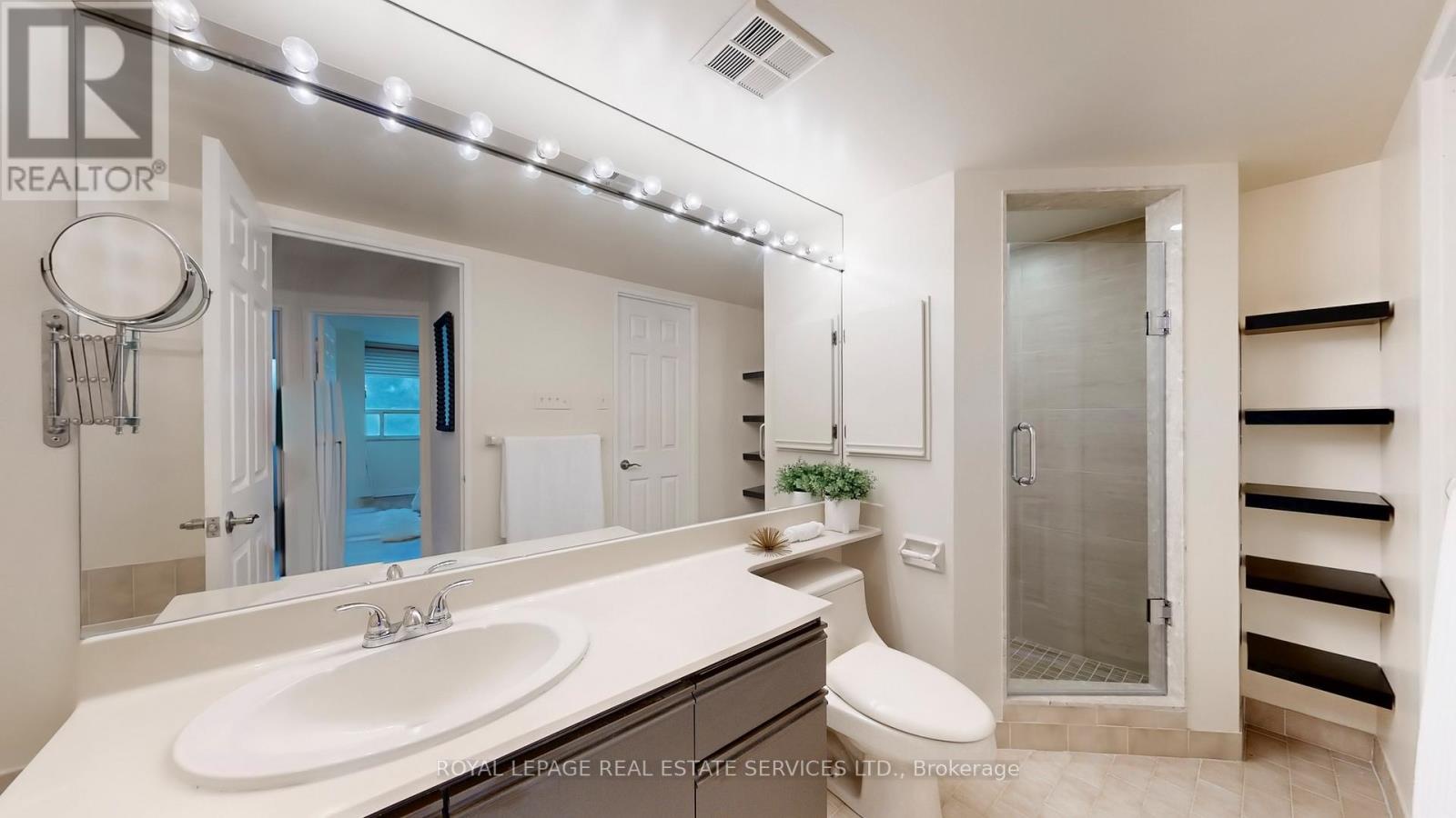 304 - 1300 Islington Avenue, Toronto (islington-city Centre West), Ontario