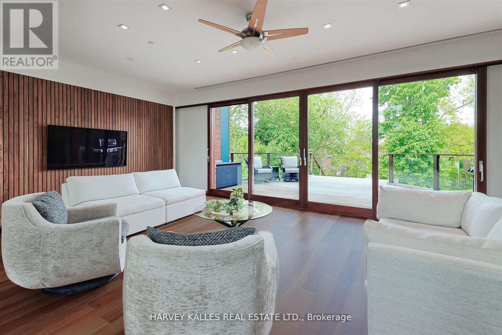 89 Kingsway Crescent, Toronto (kingsway South), Ontario