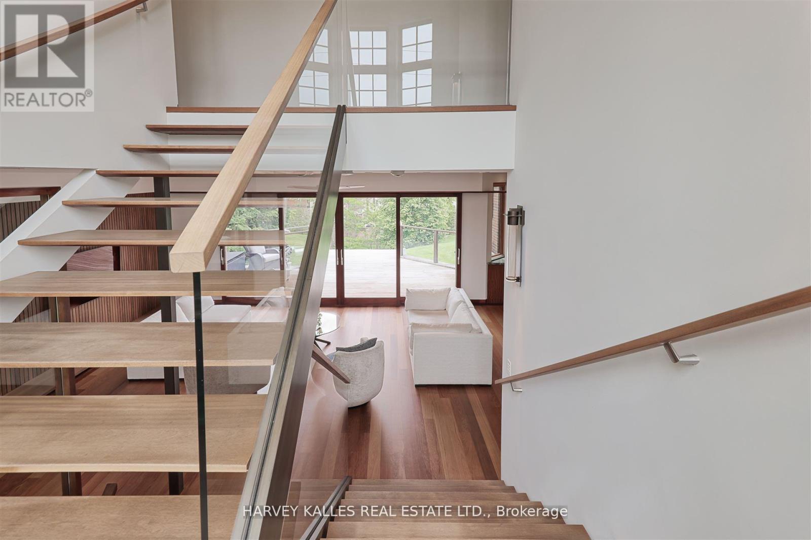 89 Kingsway Crescent, Toronto (kingsway South), Ontario