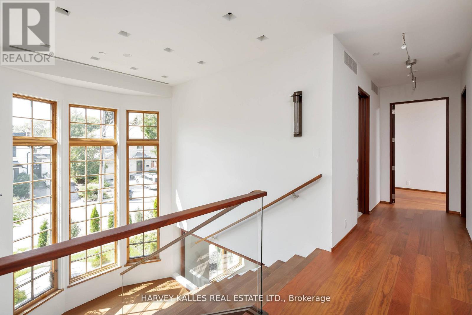 89 Kingsway Crescent, Toronto (kingsway South), Ontario