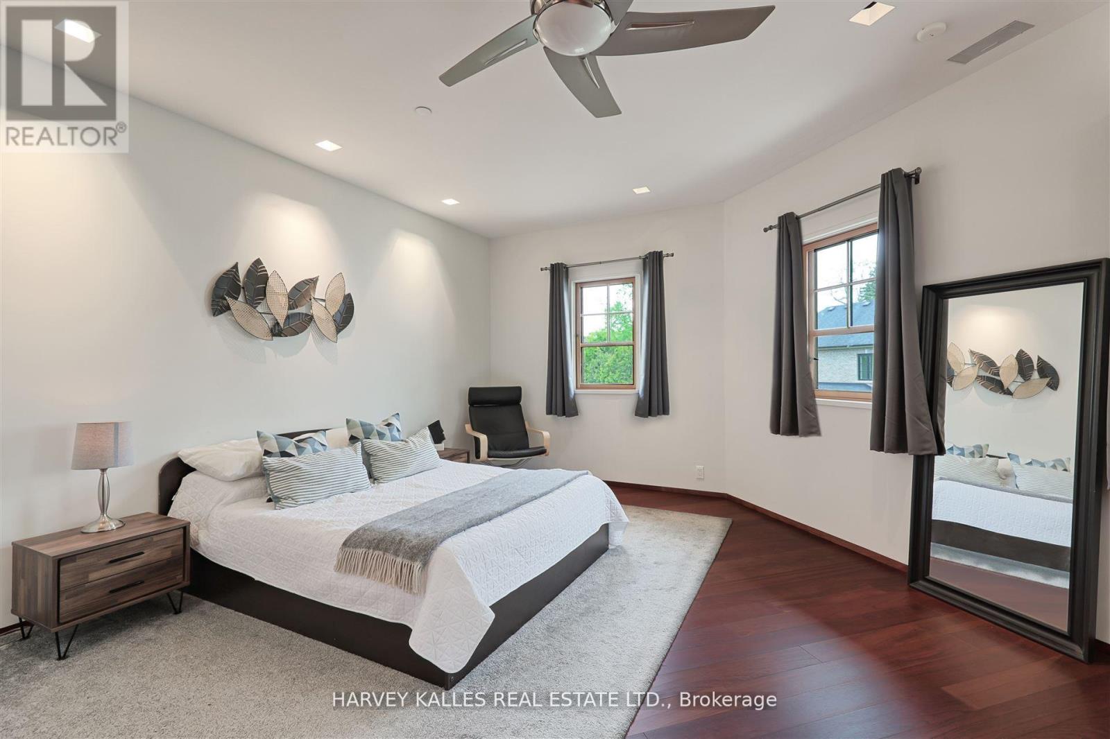 89 Kingsway Crescent, Toronto (kingsway South), Ontario