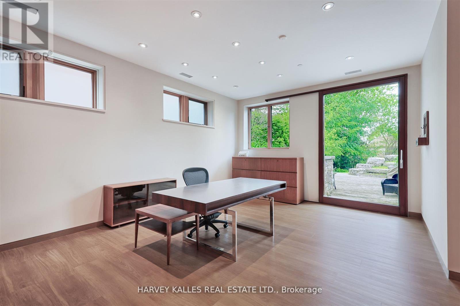 89 Kingsway Crescent, Toronto (kingsway South), Ontario