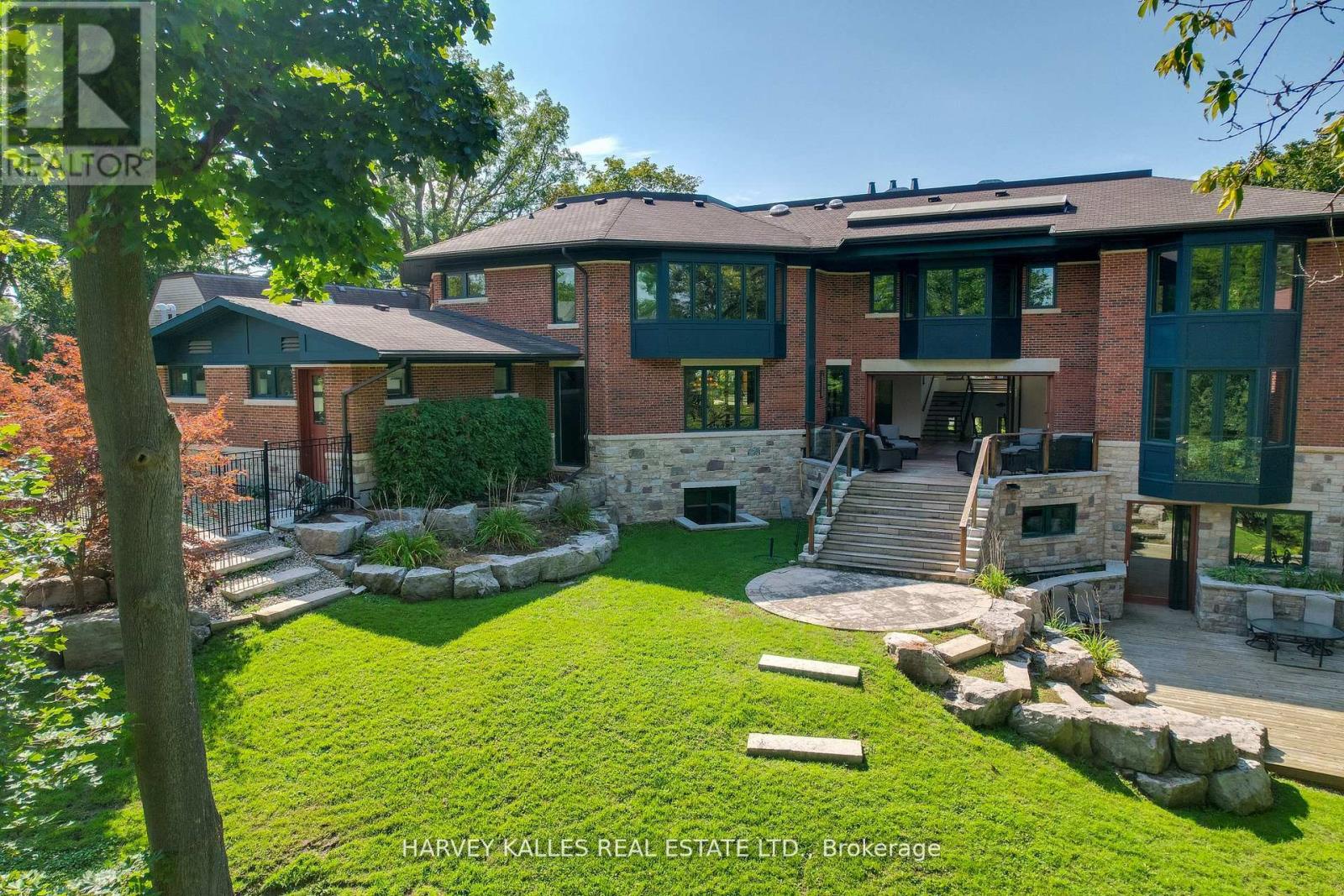 89 Kingsway Crescent, Toronto (kingsway South), Ontario