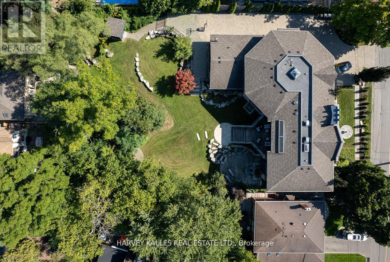 89 Kingsway Crescent, Toronto (kingsway South), Ontario