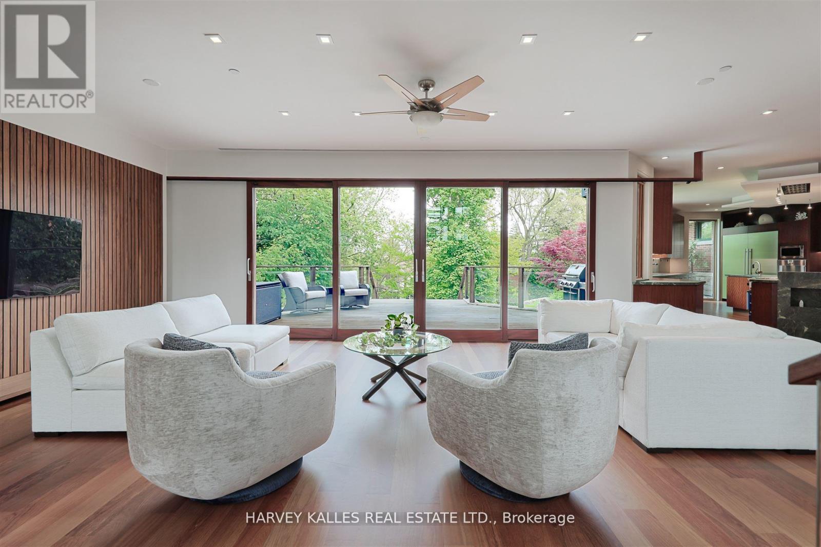 89 Kingsway Crescent, Toronto (kingsway South), Ontario