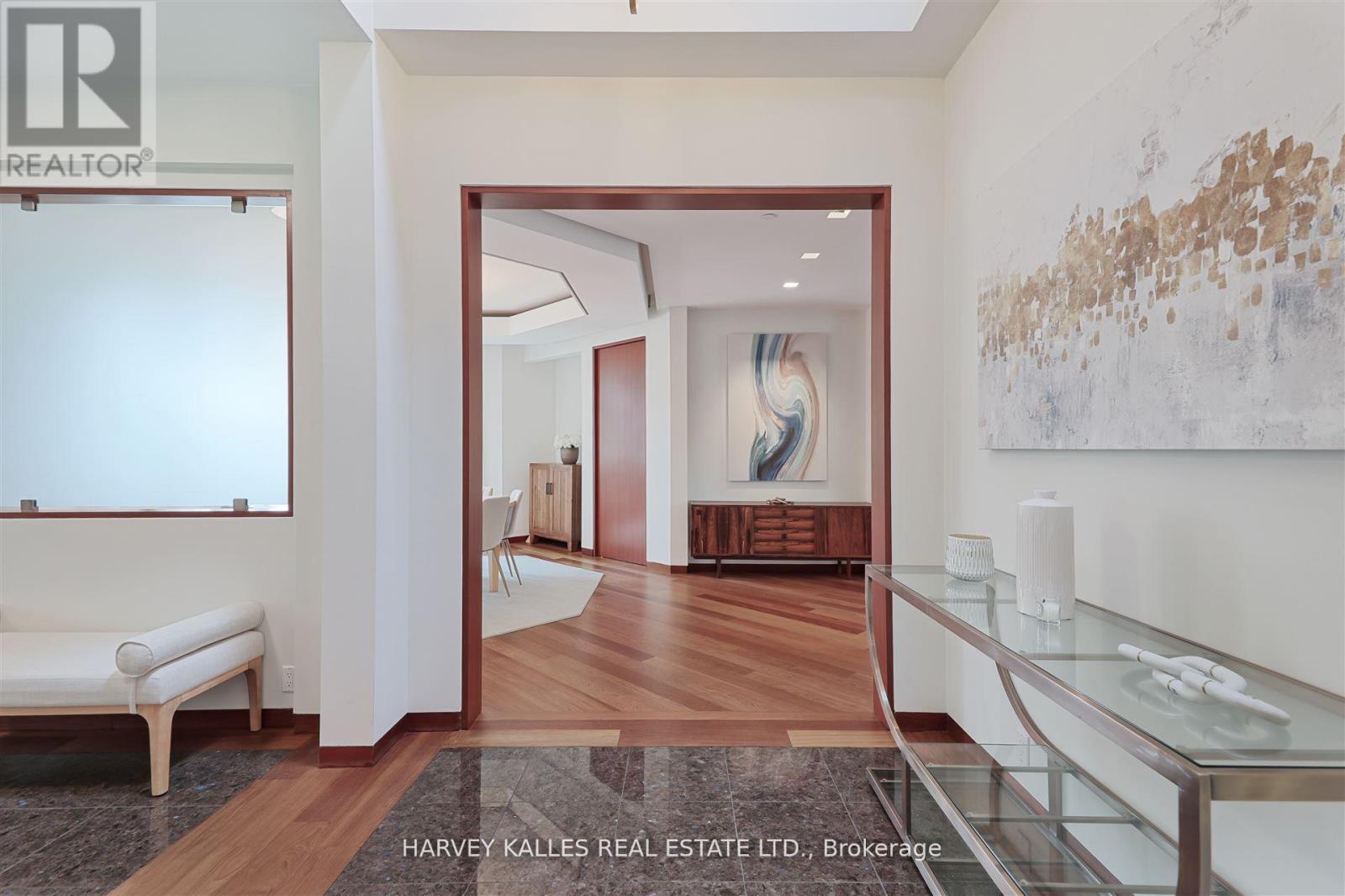 89 Kingsway Crescent, Toronto (kingsway South), Ontario