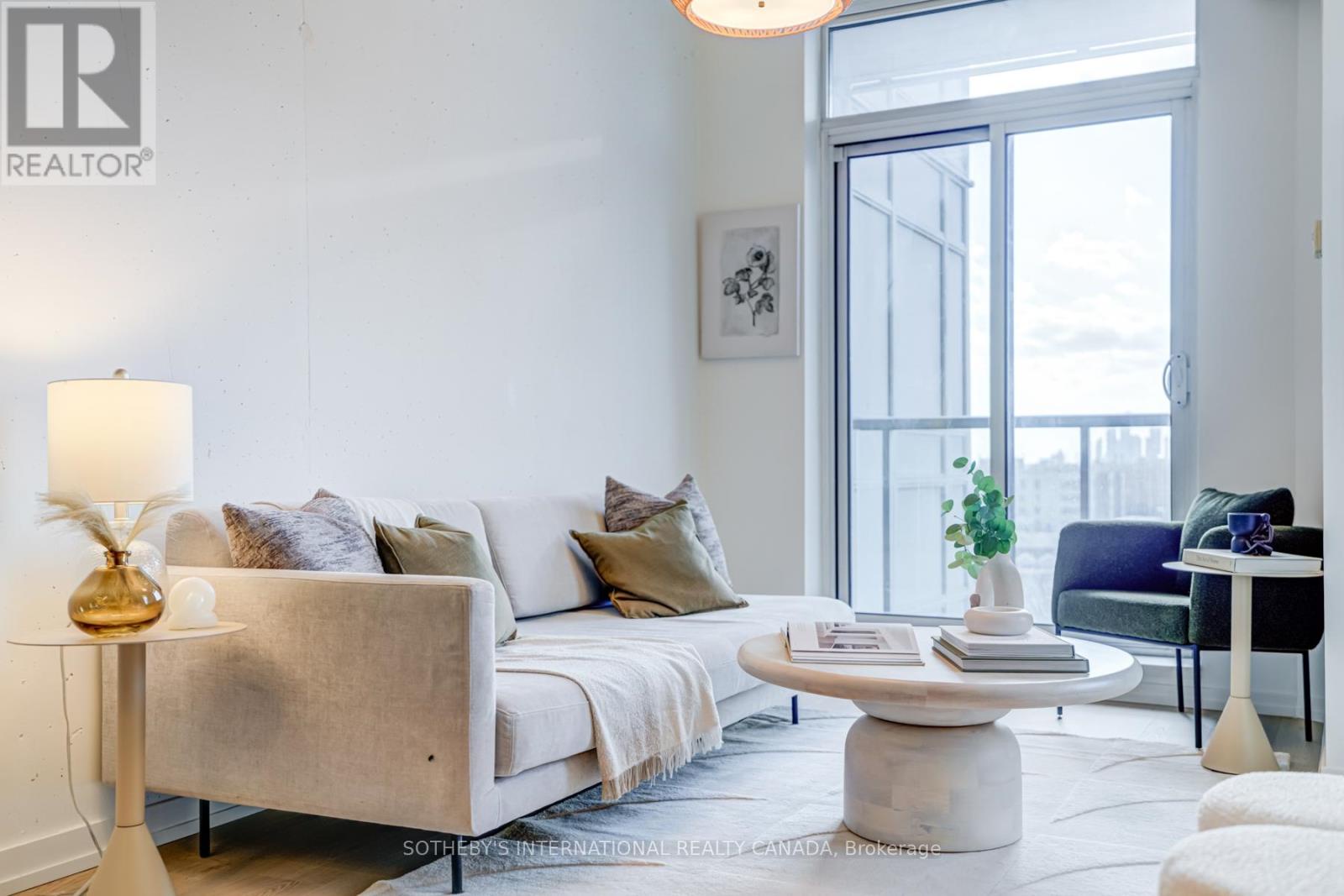 916 - 150 Sudbury Street, Toronto (little Portugal), Ontario