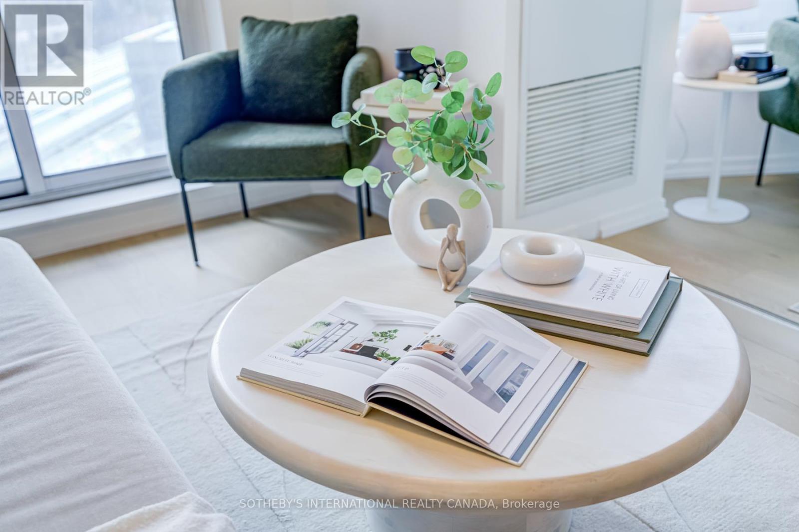 916 - 150 Sudbury Street, Toronto (little Portugal), Ontario