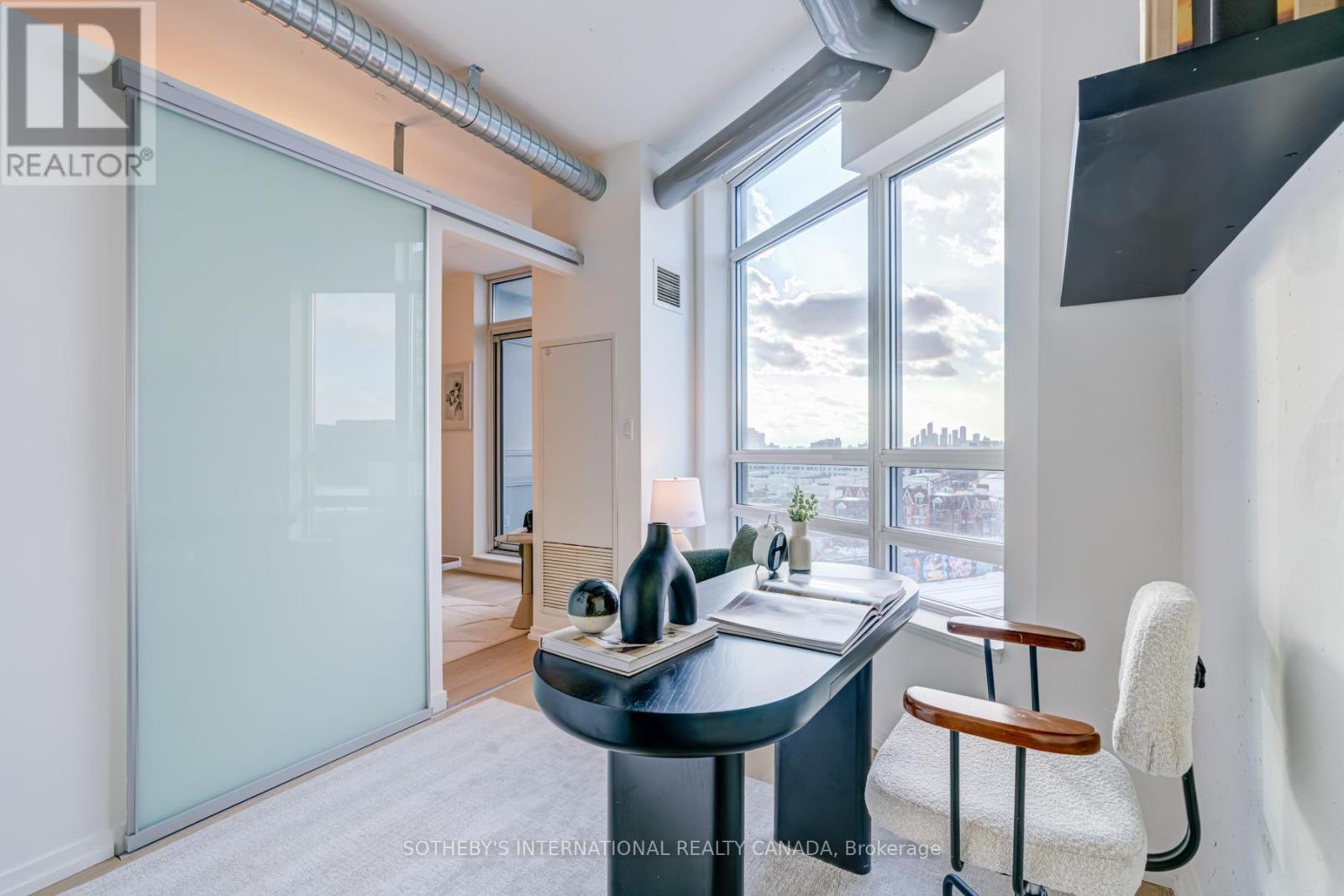 916 - 150 Sudbury Street, Toronto (little Portugal), Ontario