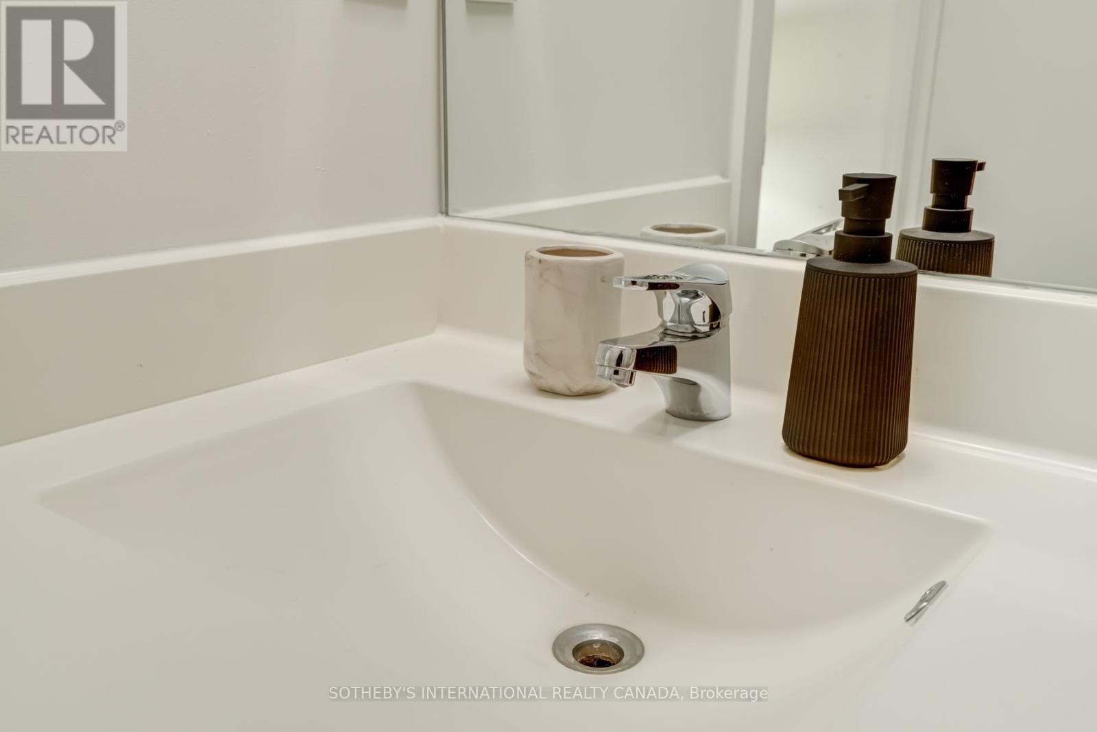 916 - 150 Sudbury Street, Toronto (little Portugal), Ontario