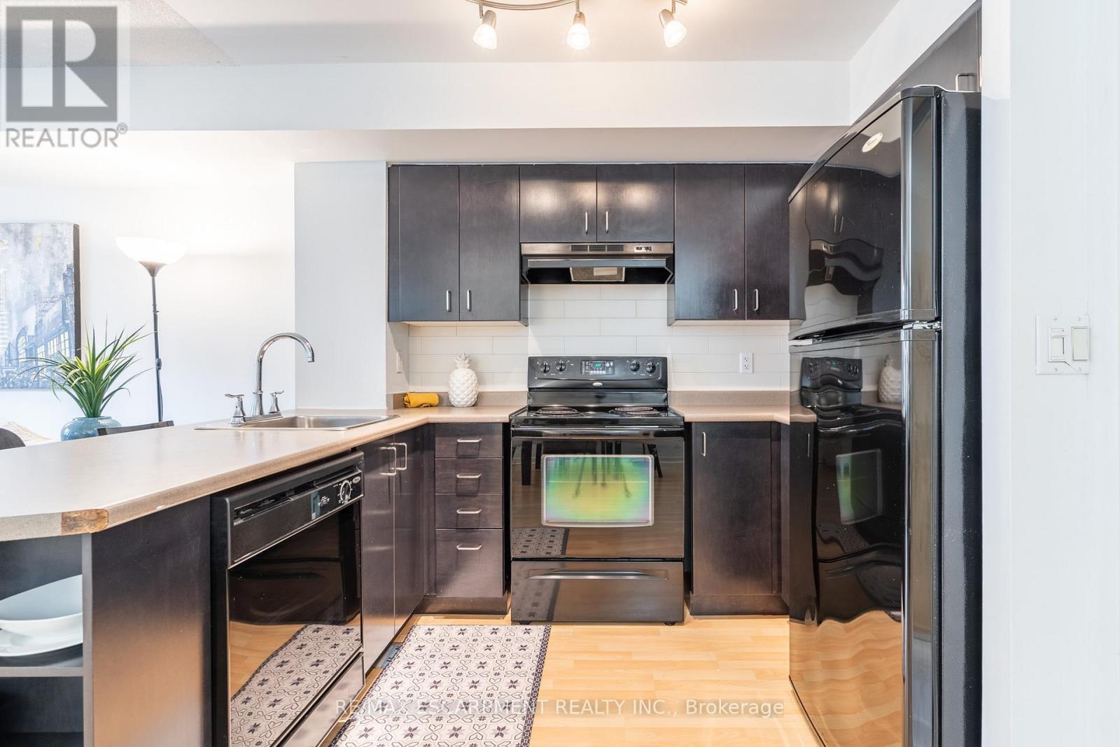 208 - 76 Shuter Street, Toronto (church-yonge Corridor), Ontario