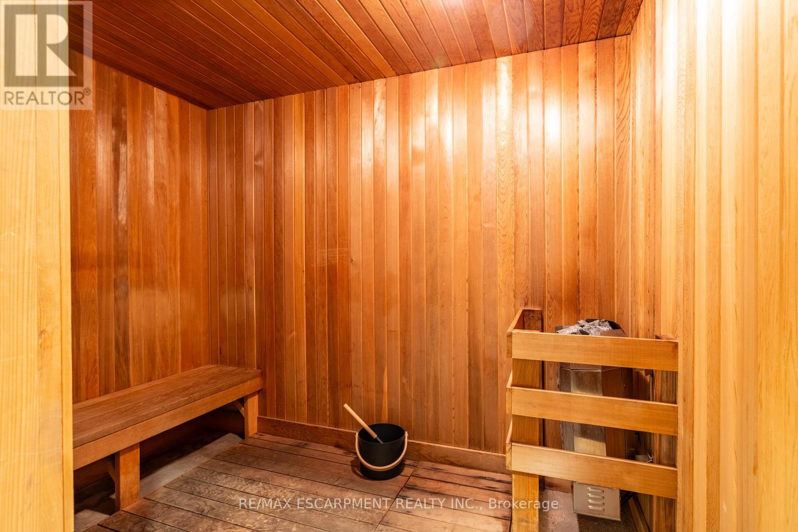 208 - 76 Shuter Street, Toronto (church-yonge Corridor), Ontario