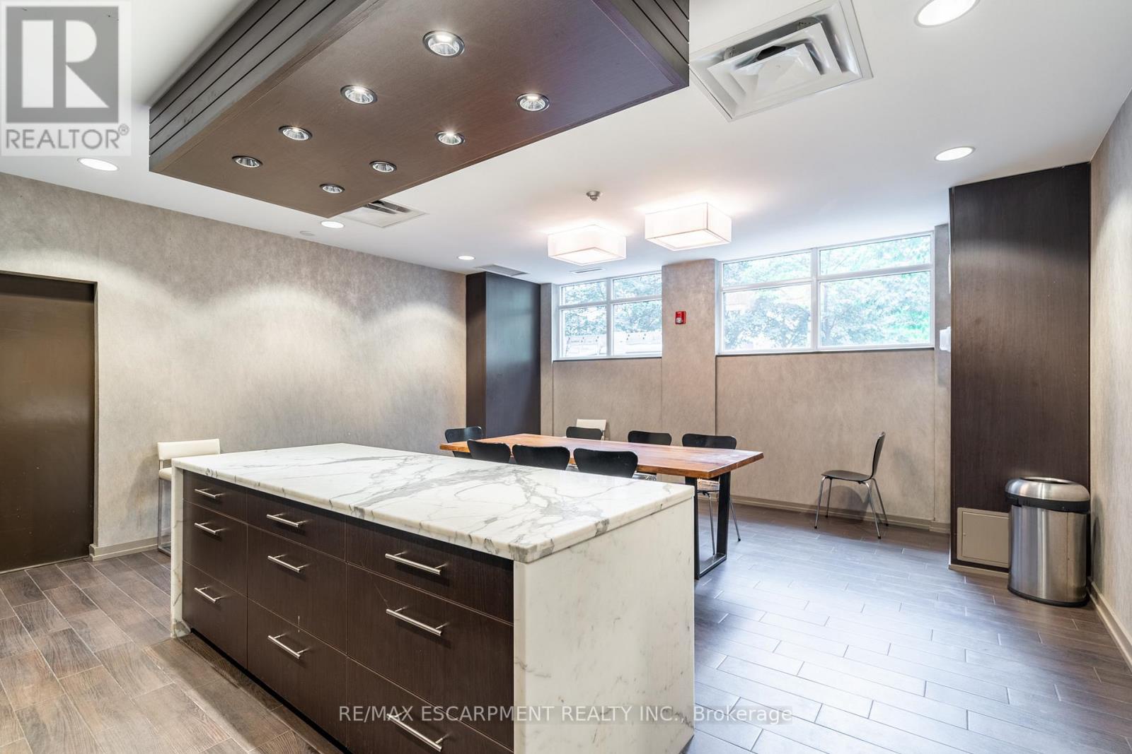 208 - 76 Shuter Street, Toronto (church-yonge Corridor), Ontario