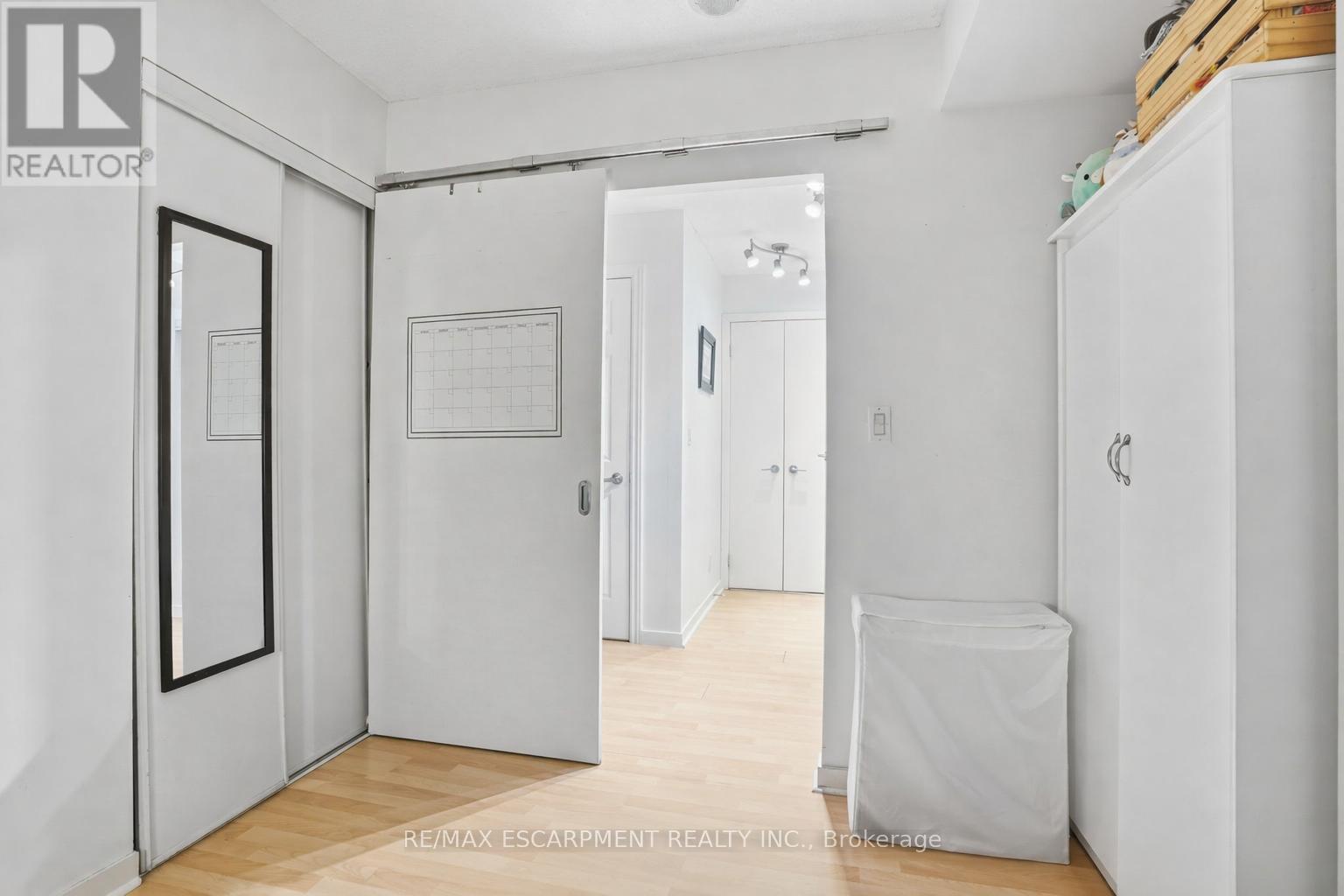 208 - 76 Shuter Street, Toronto (church-yonge Corridor), Ontario