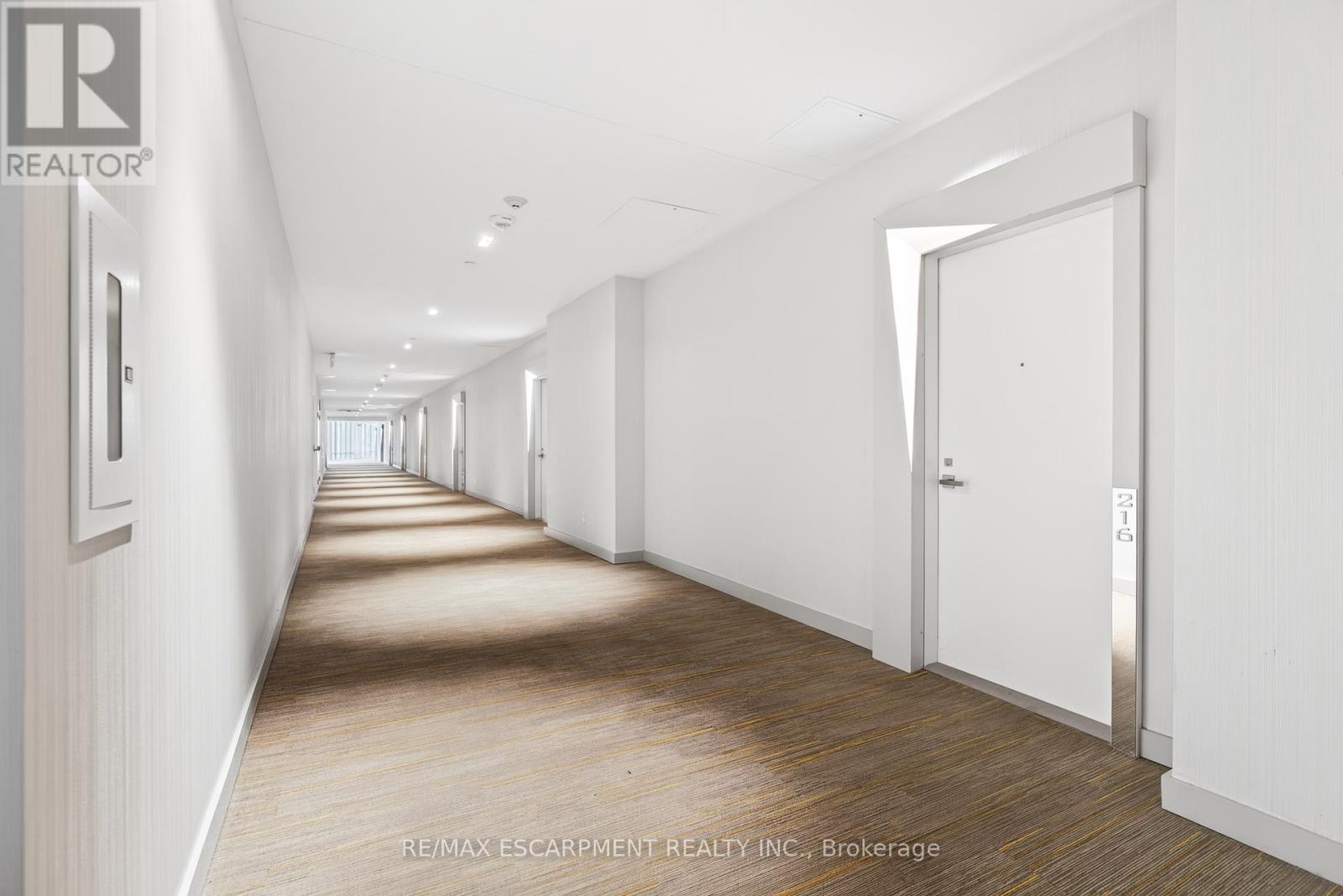 216 - 50 Ordnance Street, Toronto (niagara), Ontario