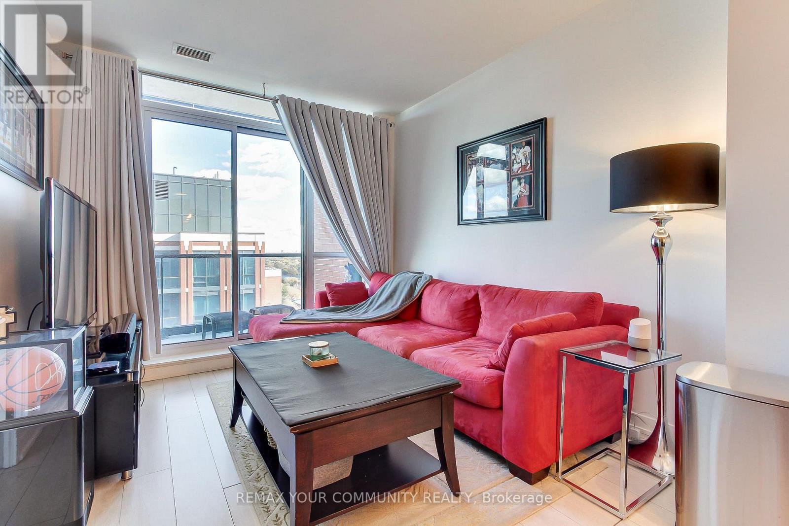 1608 - 31 Tippett Road, Toronto (clanton Park), Ontario