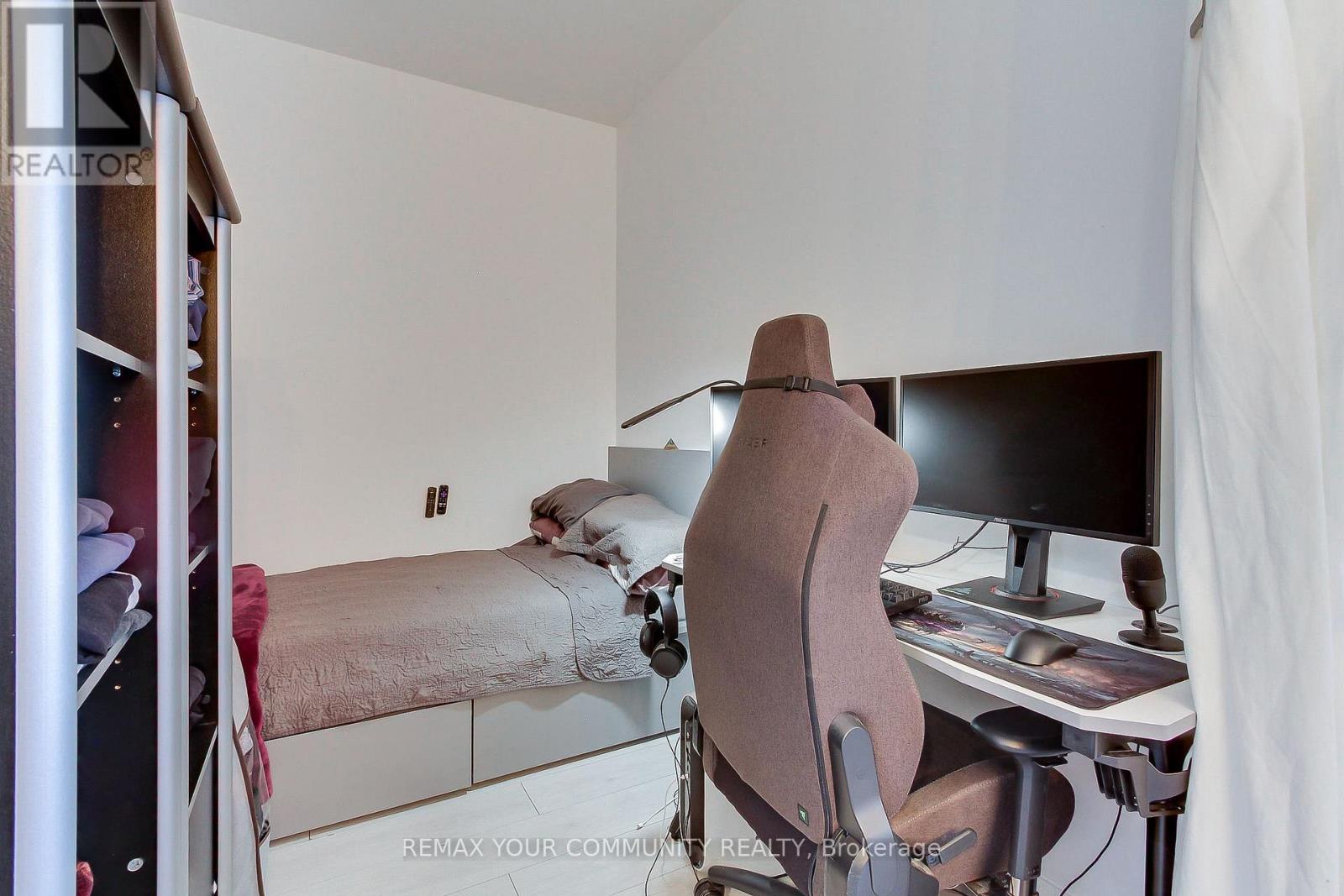 1608 - 31 Tippett Road, Toronto (clanton Park), Ontario