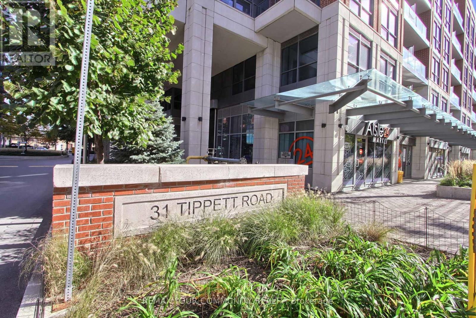 1608 - 31 Tippett Road, Toronto (clanton Park), Ontario