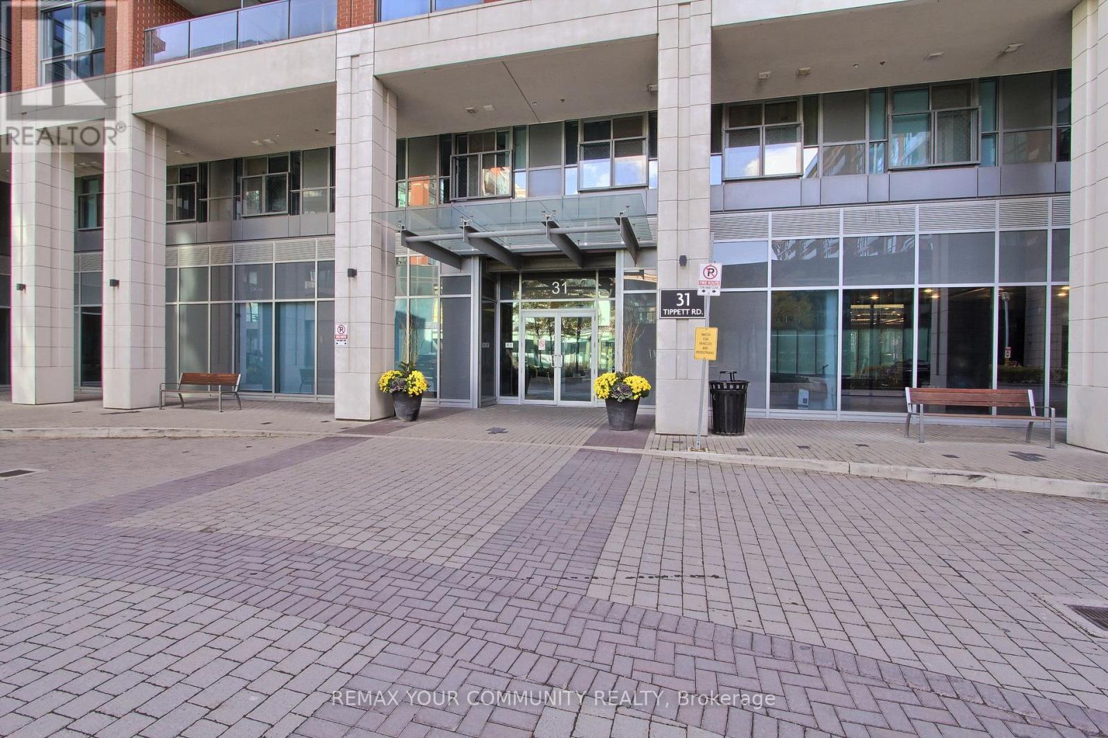 1608 - 31 Tippett Road, Toronto (clanton Park), Ontario