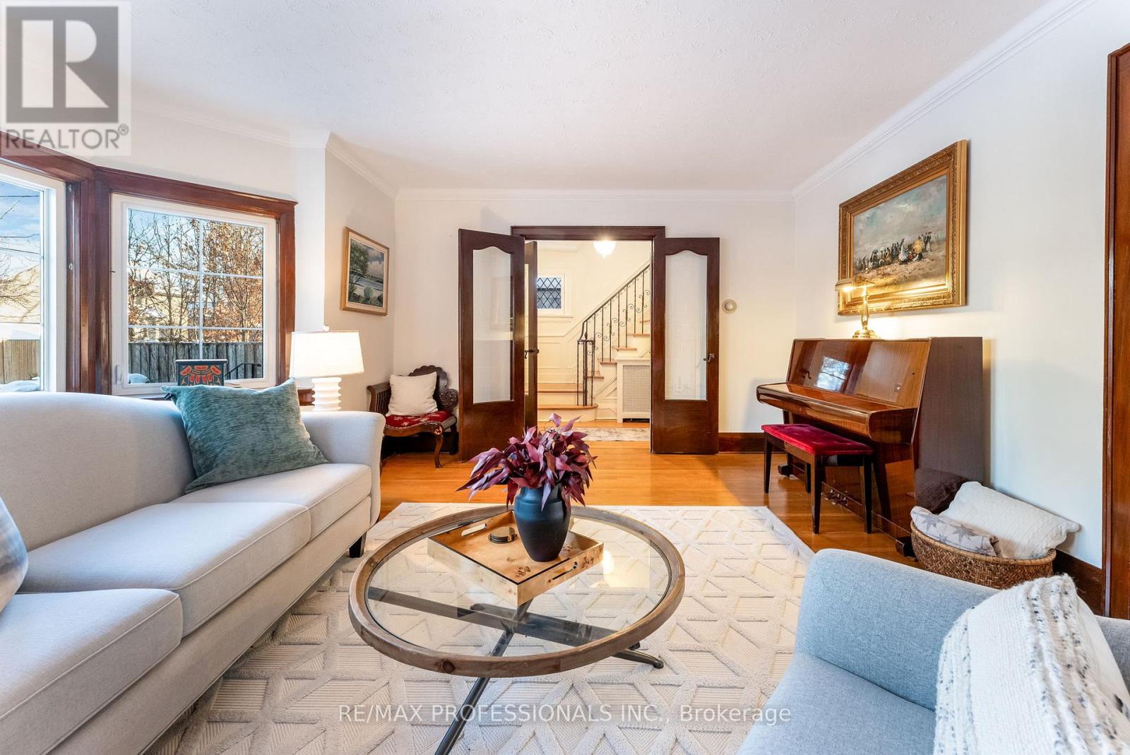 3 Lynngrove Avenue, Toronto (kingsway South), Ontario