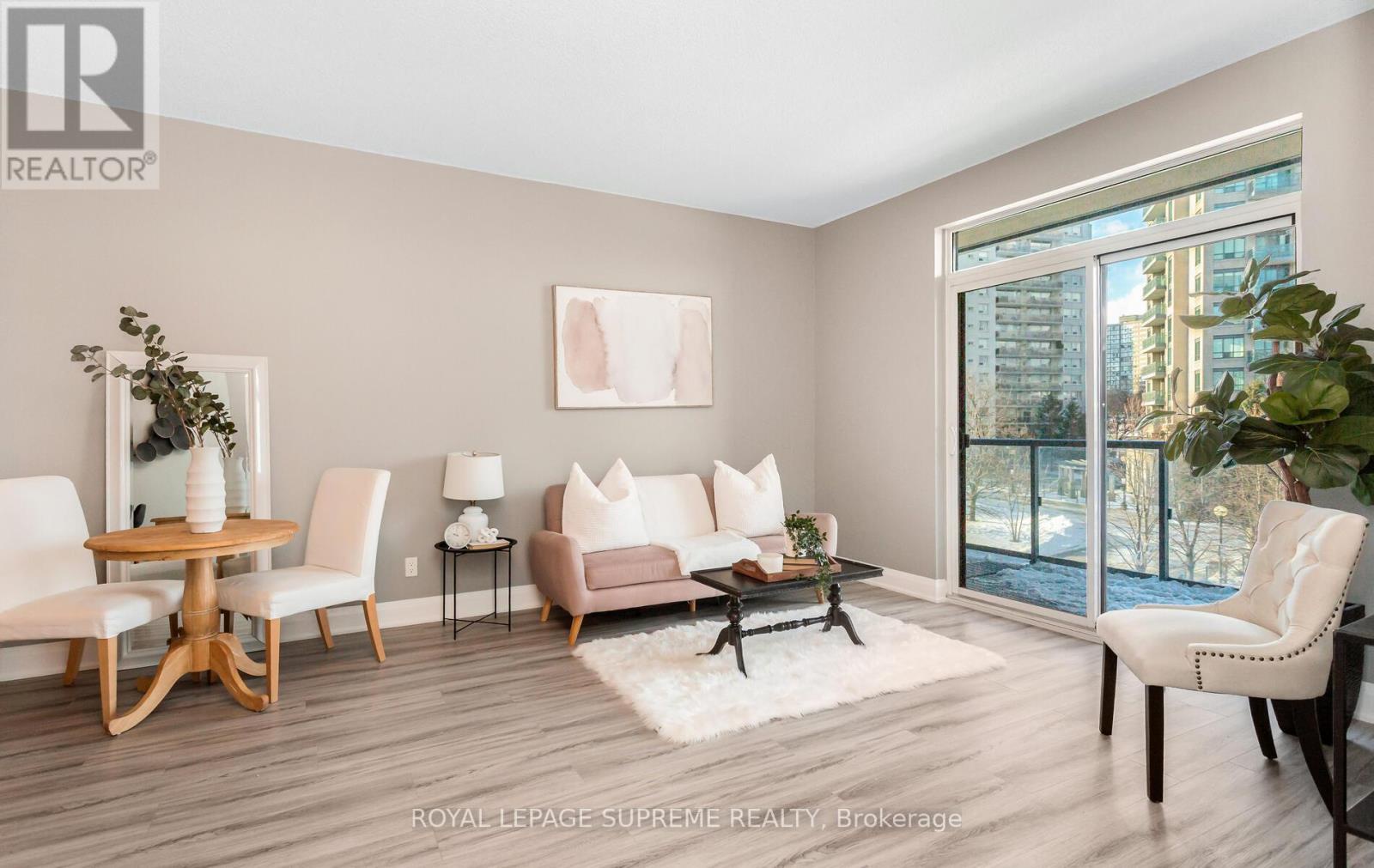 312 - 25 Fontenay Court, Toronto (edenbridge-humber Valley), Ontario