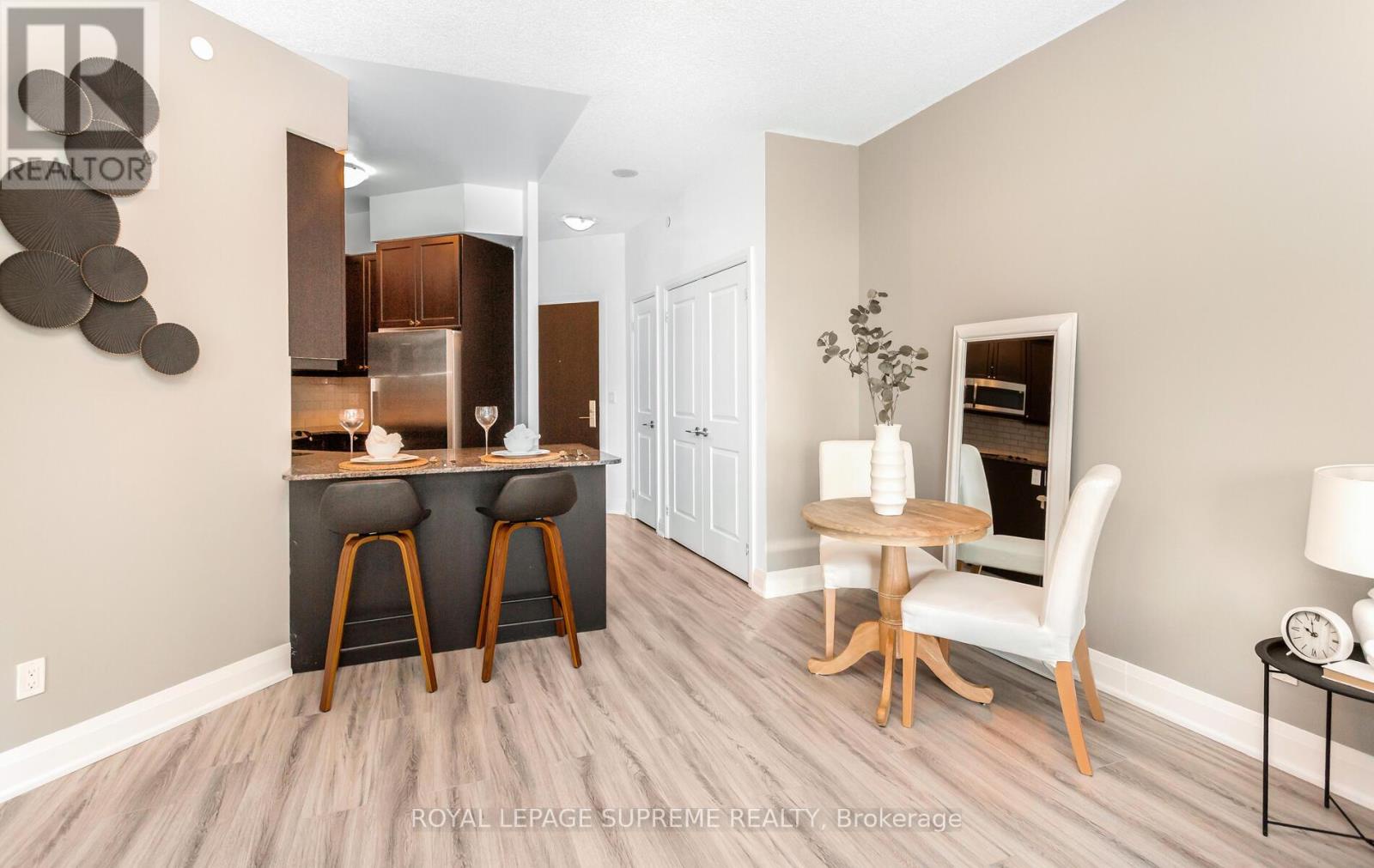 312 - 25 Fontenay Court, Toronto (edenbridge-humber Valley), Ontario