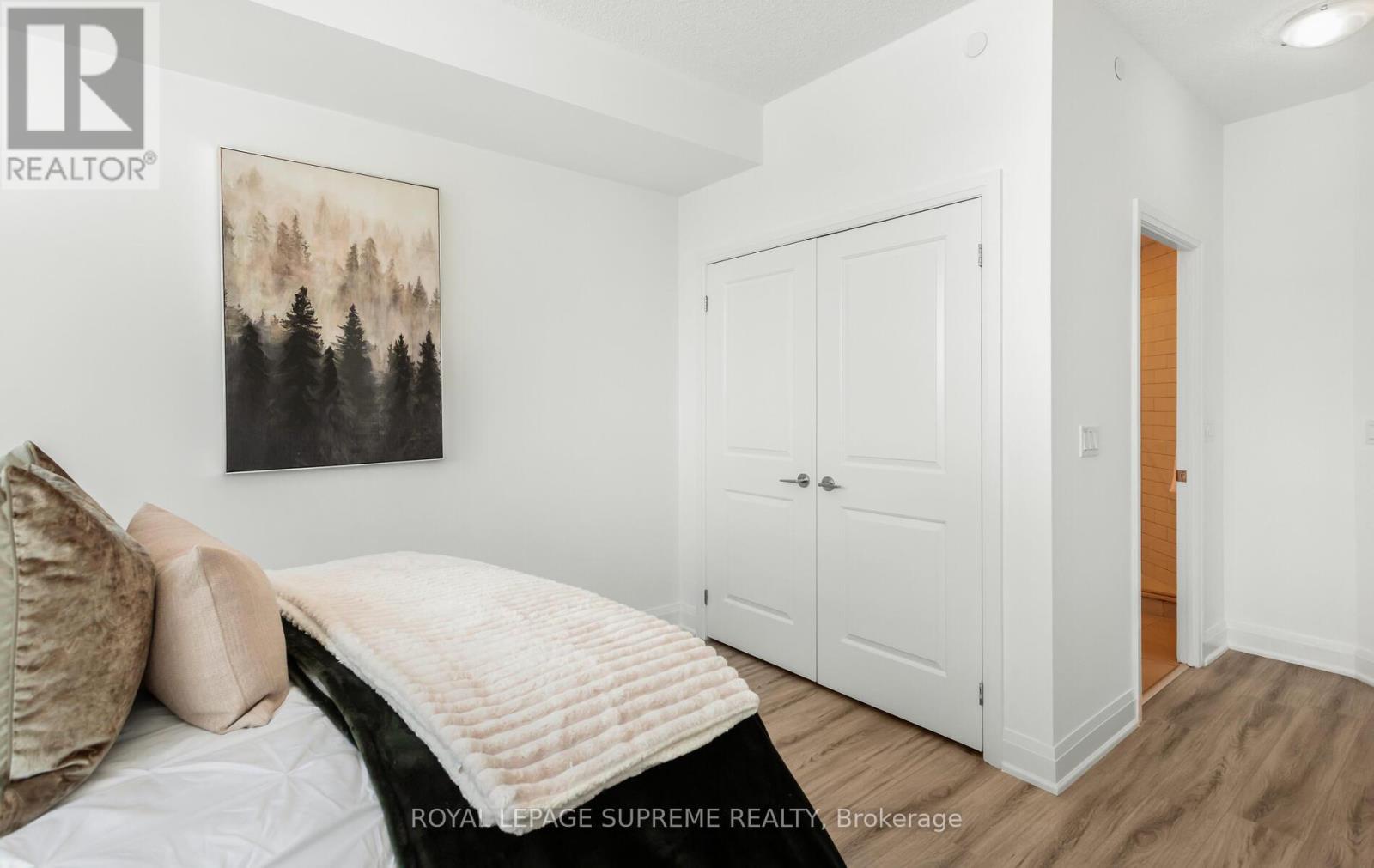 312 - 25 Fontenay Court, Toronto (edenbridge-humber Valley), Ontario