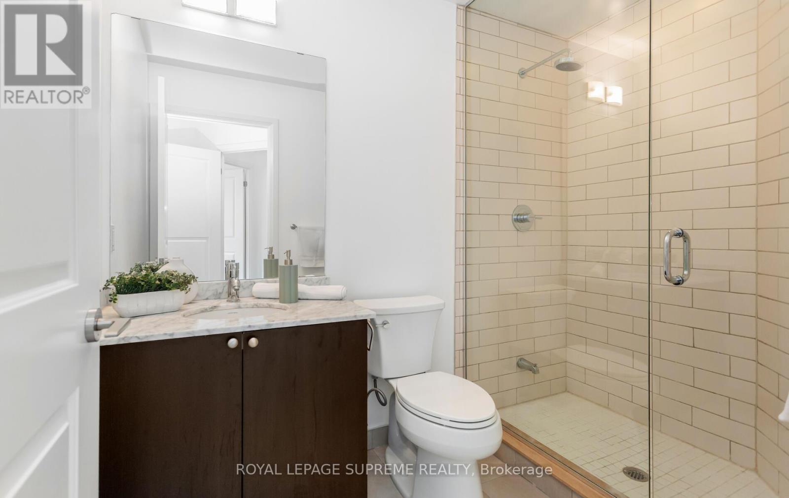 312 - 25 Fontenay Court, Toronto (edenbridge-humber Valley), Ontario