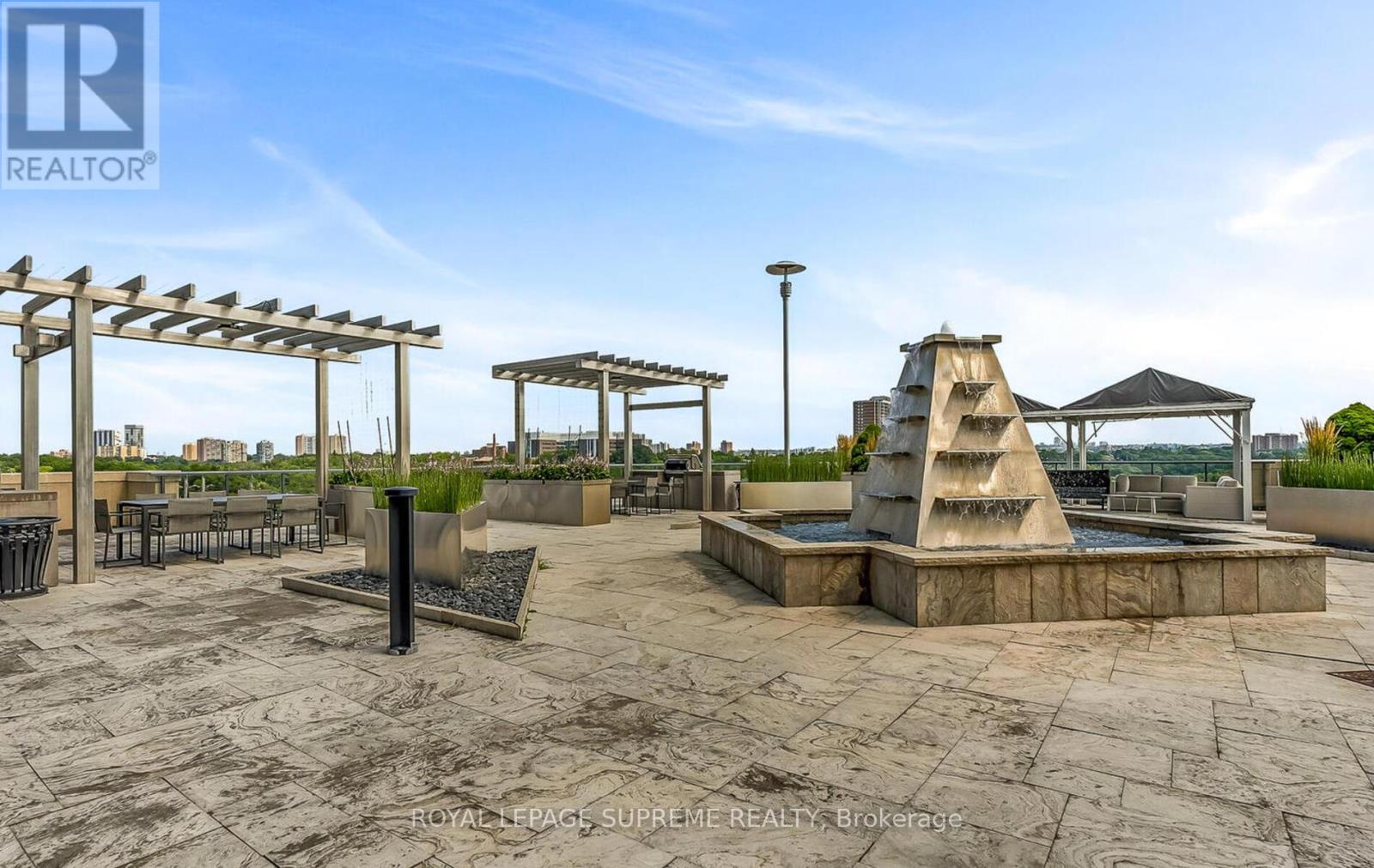 312 - 25 Fontenay Court, Toronto (edenbridge-humber Valley), Ontario