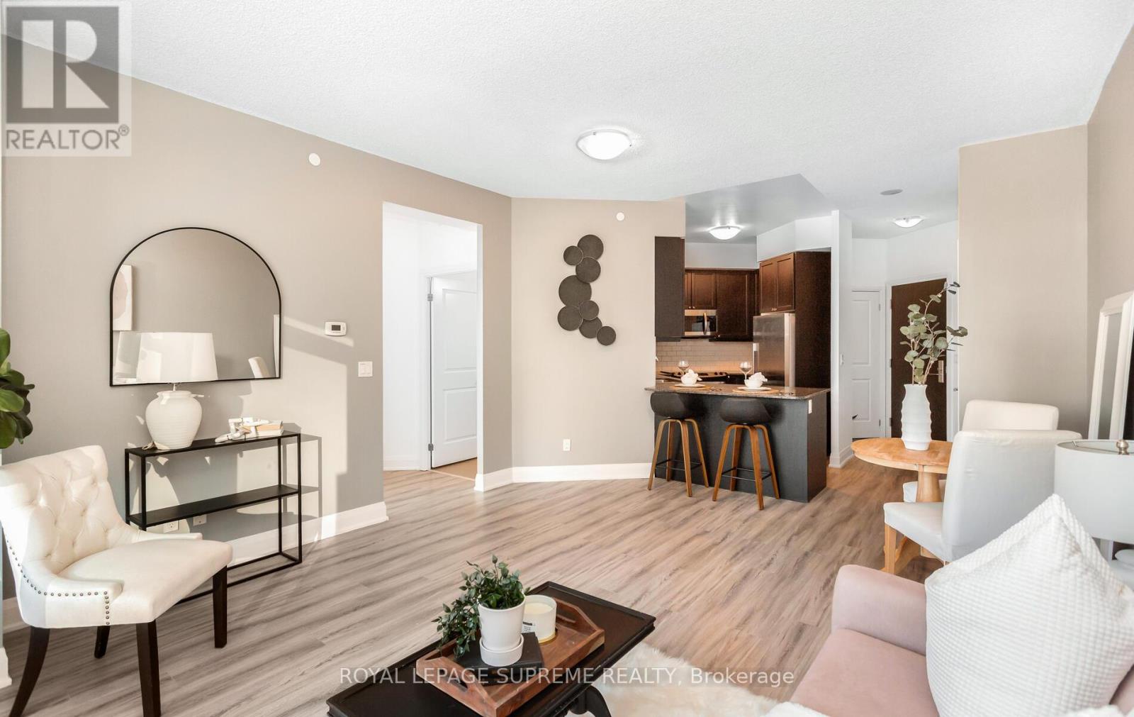 312 - 25 Fontenay Court, Toronto (edenbridge-humber Valley), Ontario