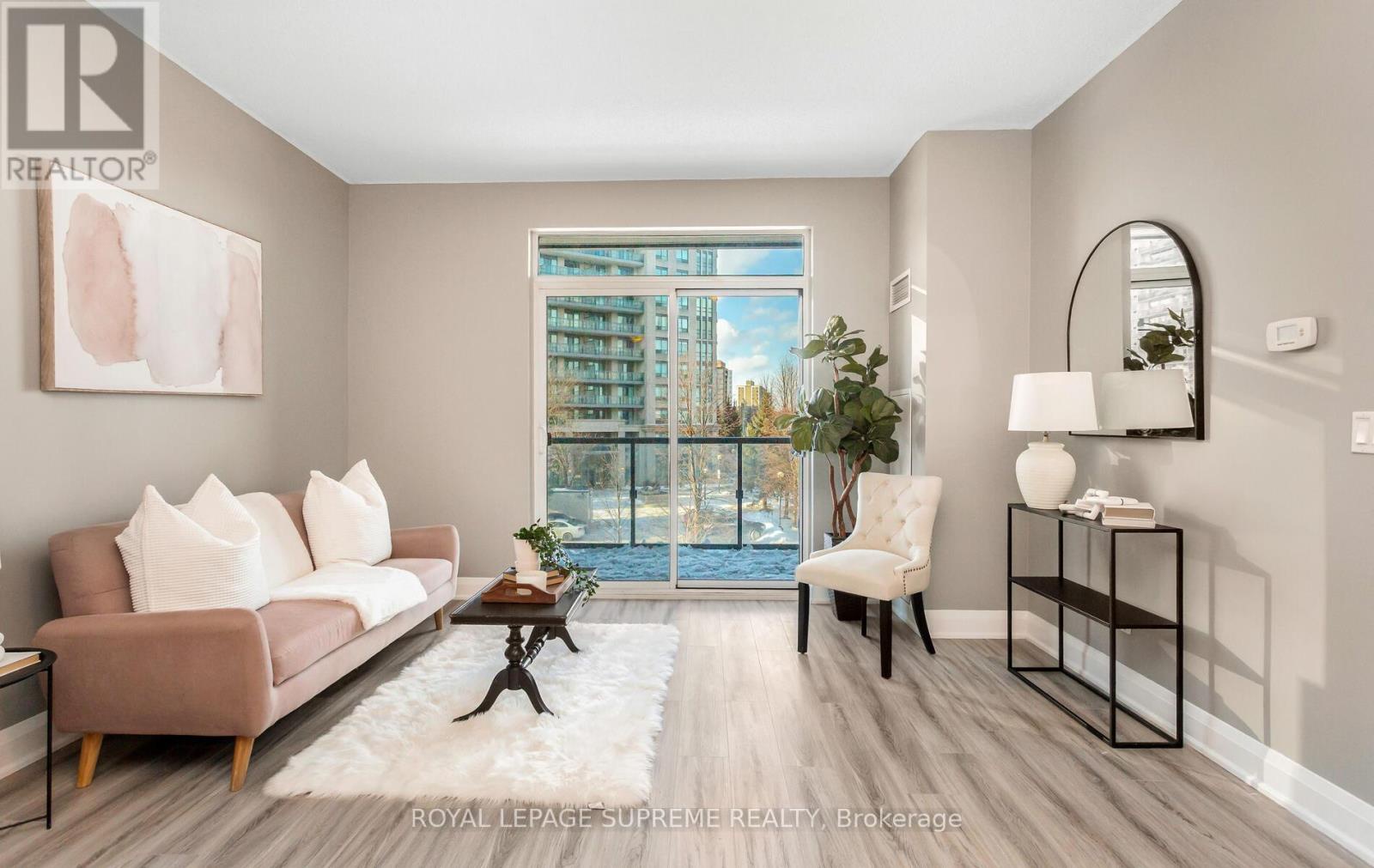 312 - 25 Fontenay Court, Toronto (edenbridge-humber Valley), Ontario