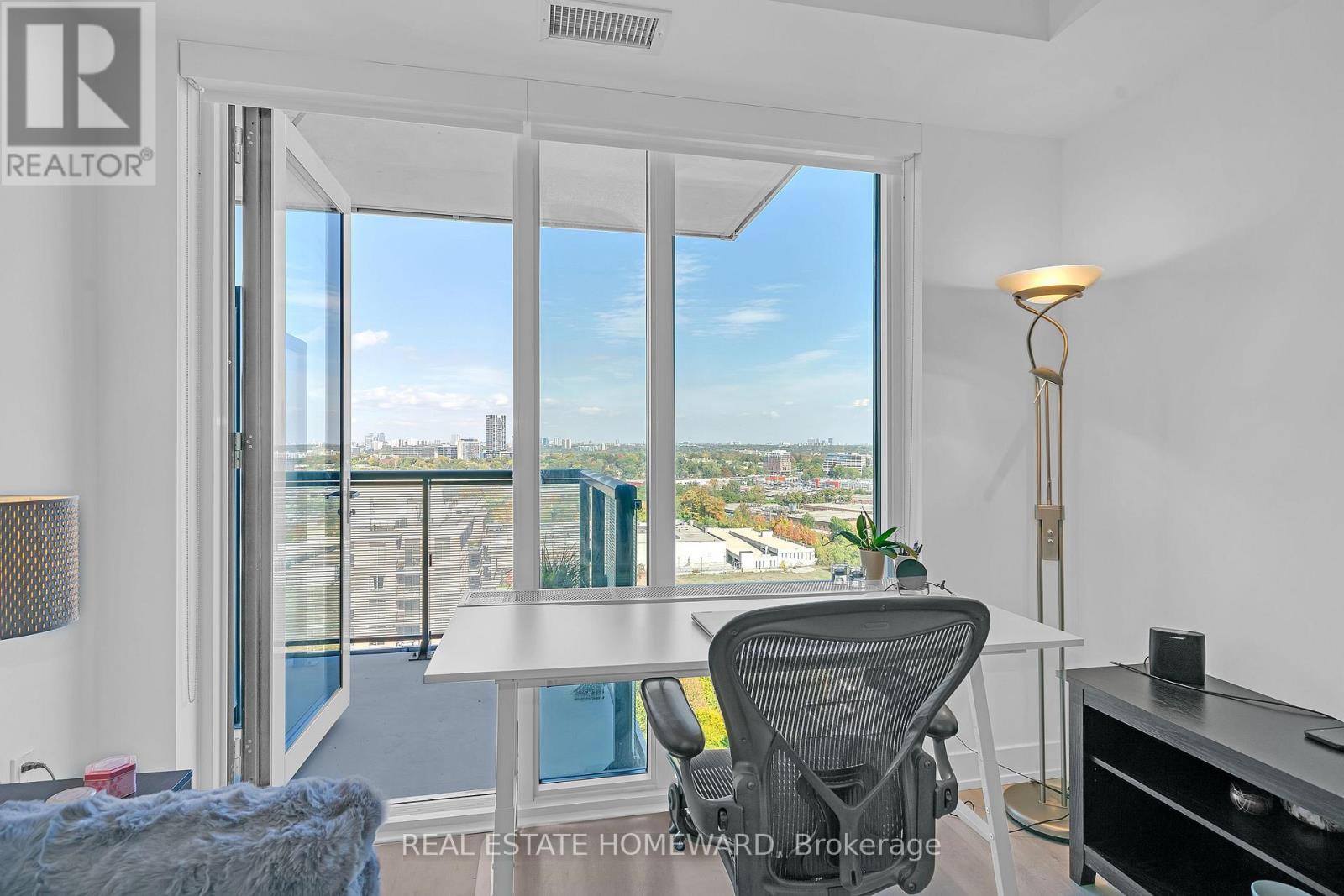 2039 - 20 Inn On The Park Drive, Toronto (banbury-don Mills), Ontario