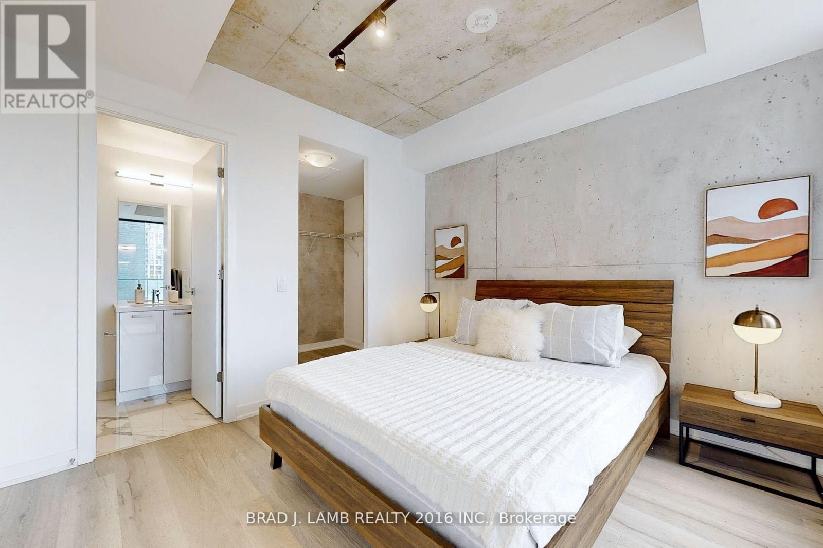 621 - 55 Ontario Street, Toronto (moss Park), Ontario