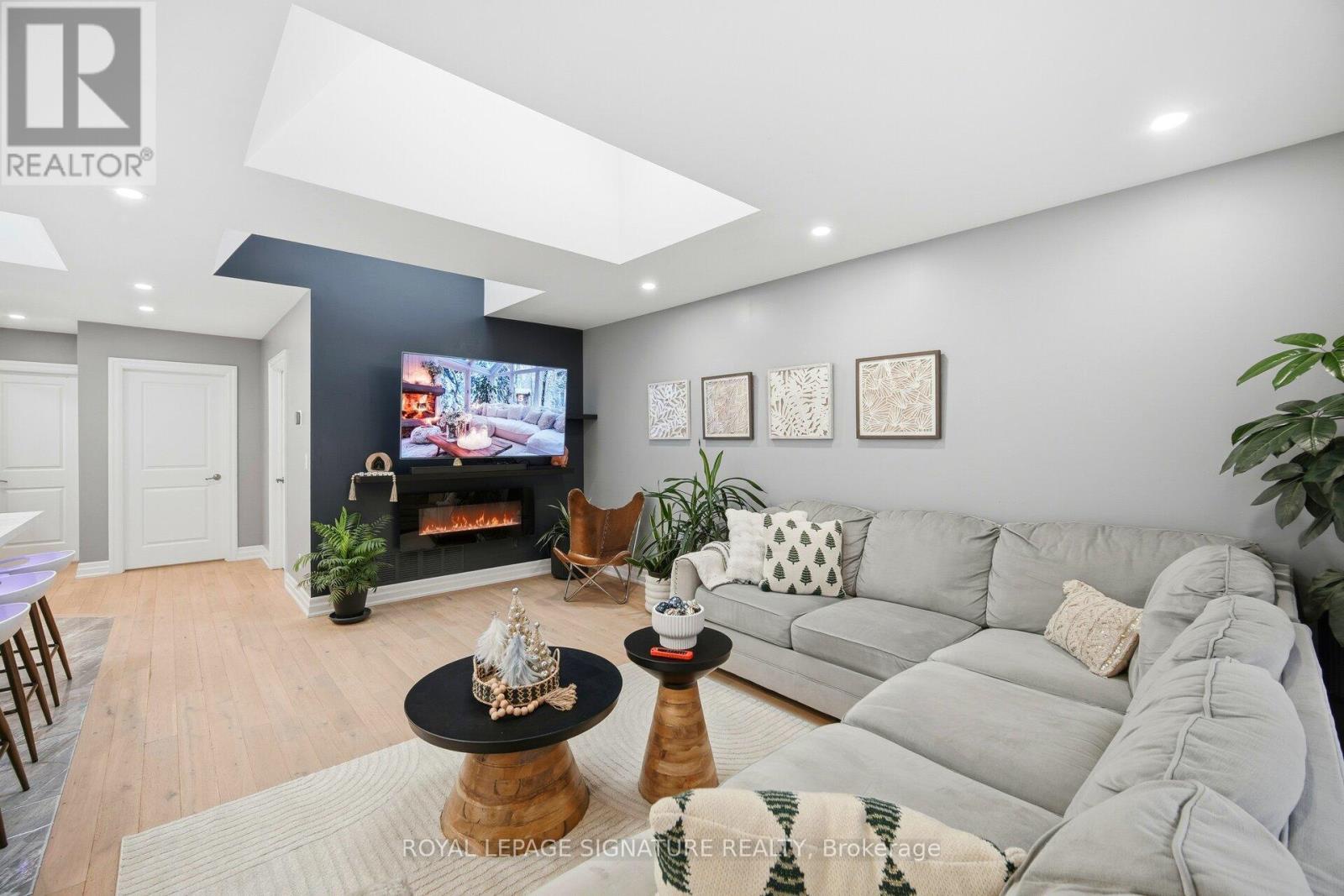 30 Coules Court, Toronto (alderwood), Ontario