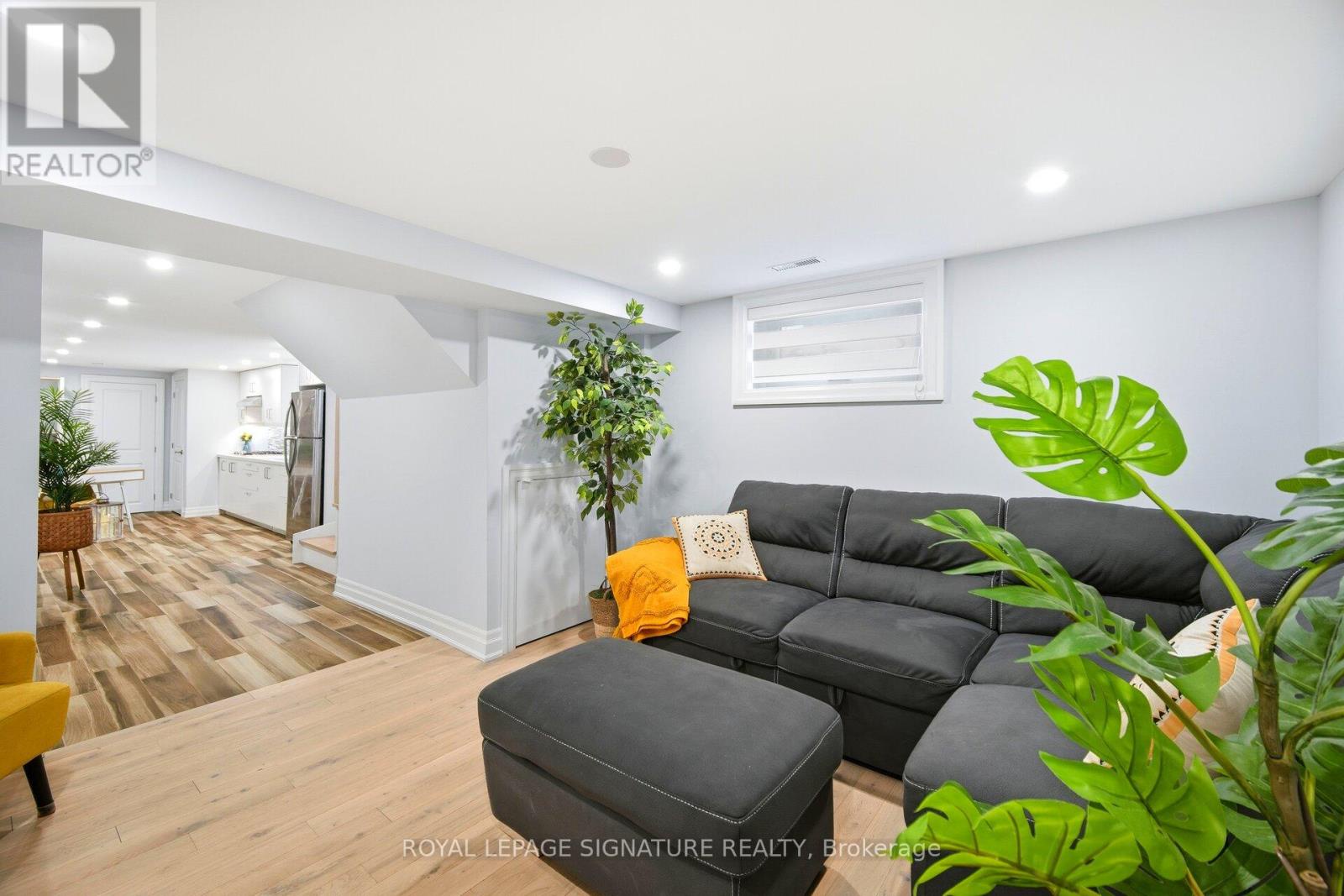 30 Coules Court, Toronto (alderwood), Ontario