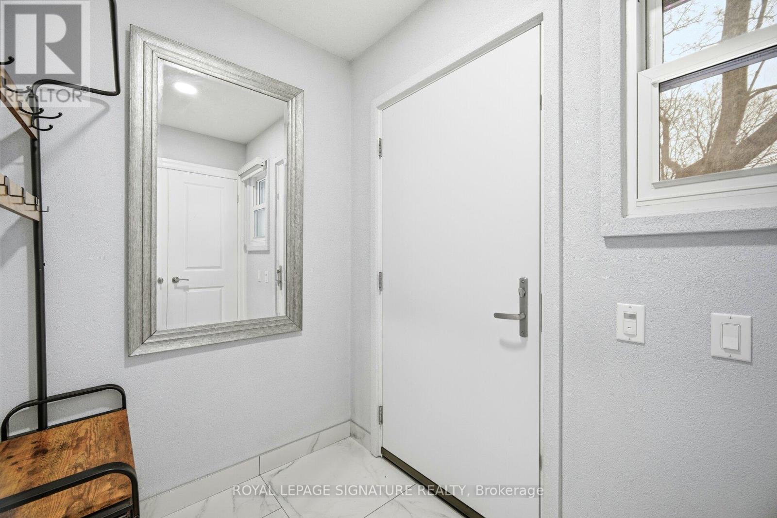 30 Coules Court, Toronto (alderwood), Ontario