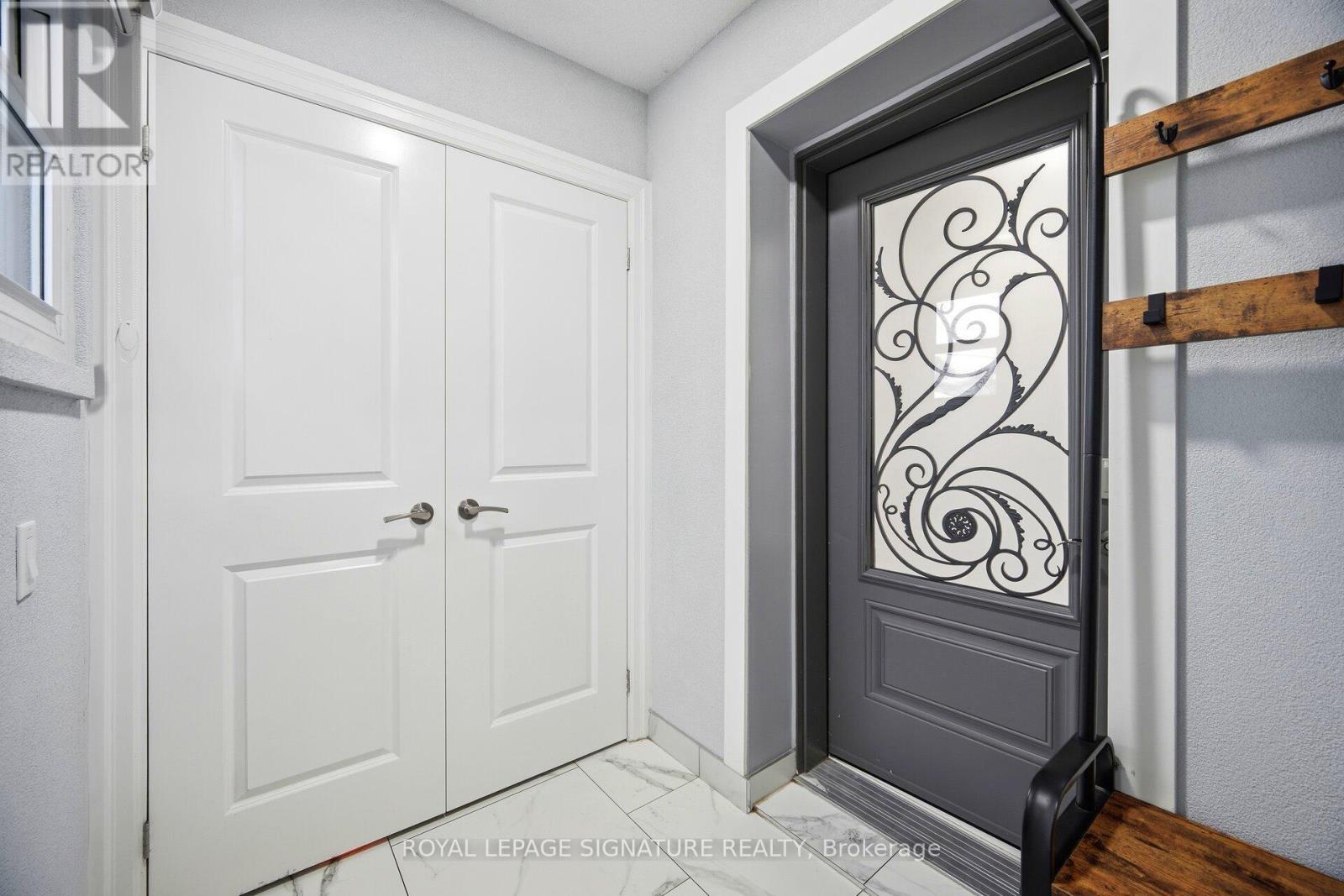 30 Coules Court, Toronto (alderwood), Ontario