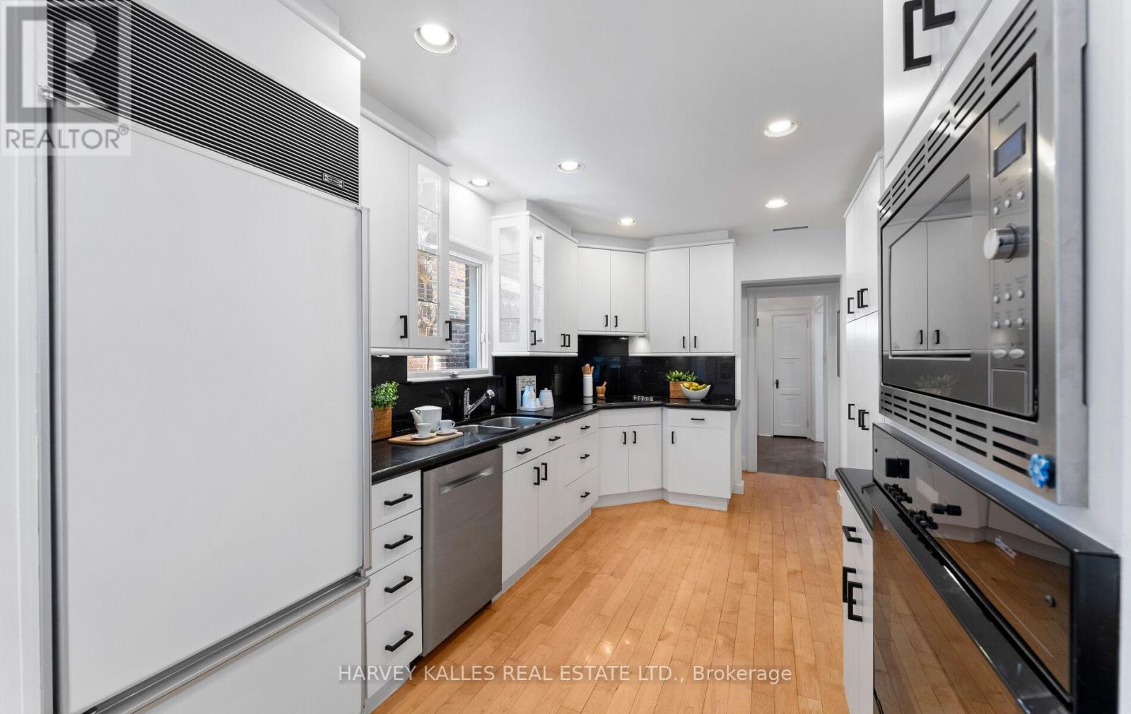 565 Briar Hill Avenue, Toronto (forest Hill North), Ontario