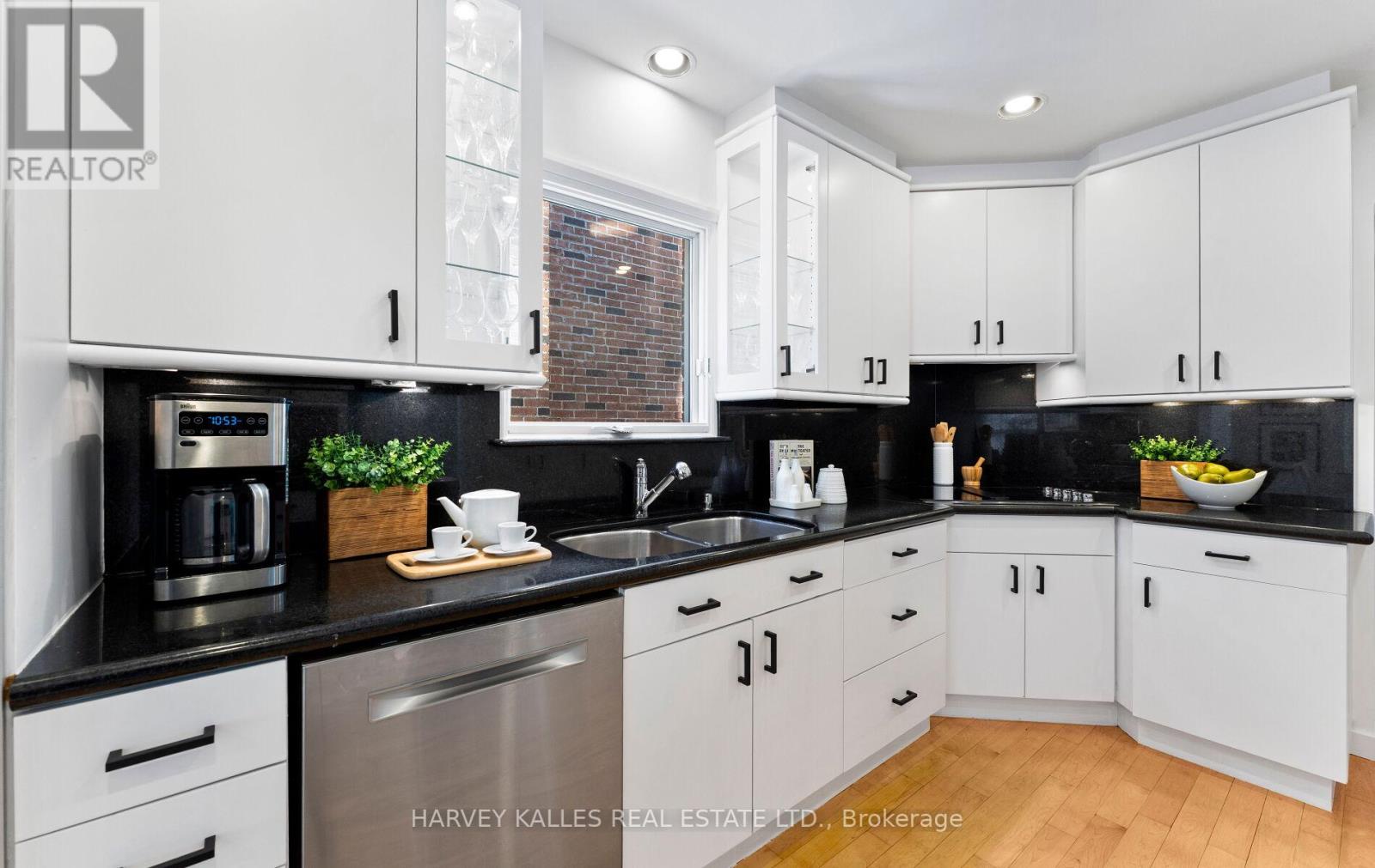 565 Briar Hill Avenue, Toronto (forest Hill North), Ontario